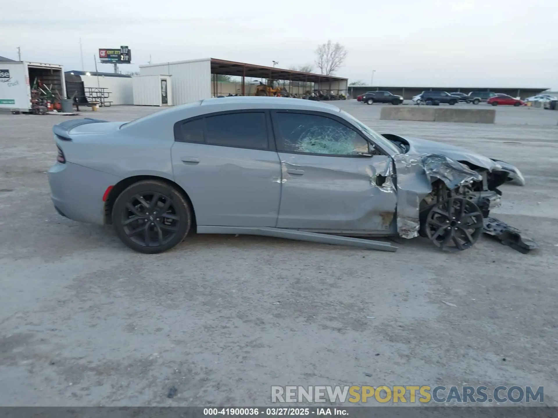 13 fotografías del automóvil dañado 2C3CDXBG3NH122797 DODGE CHARGER 2022