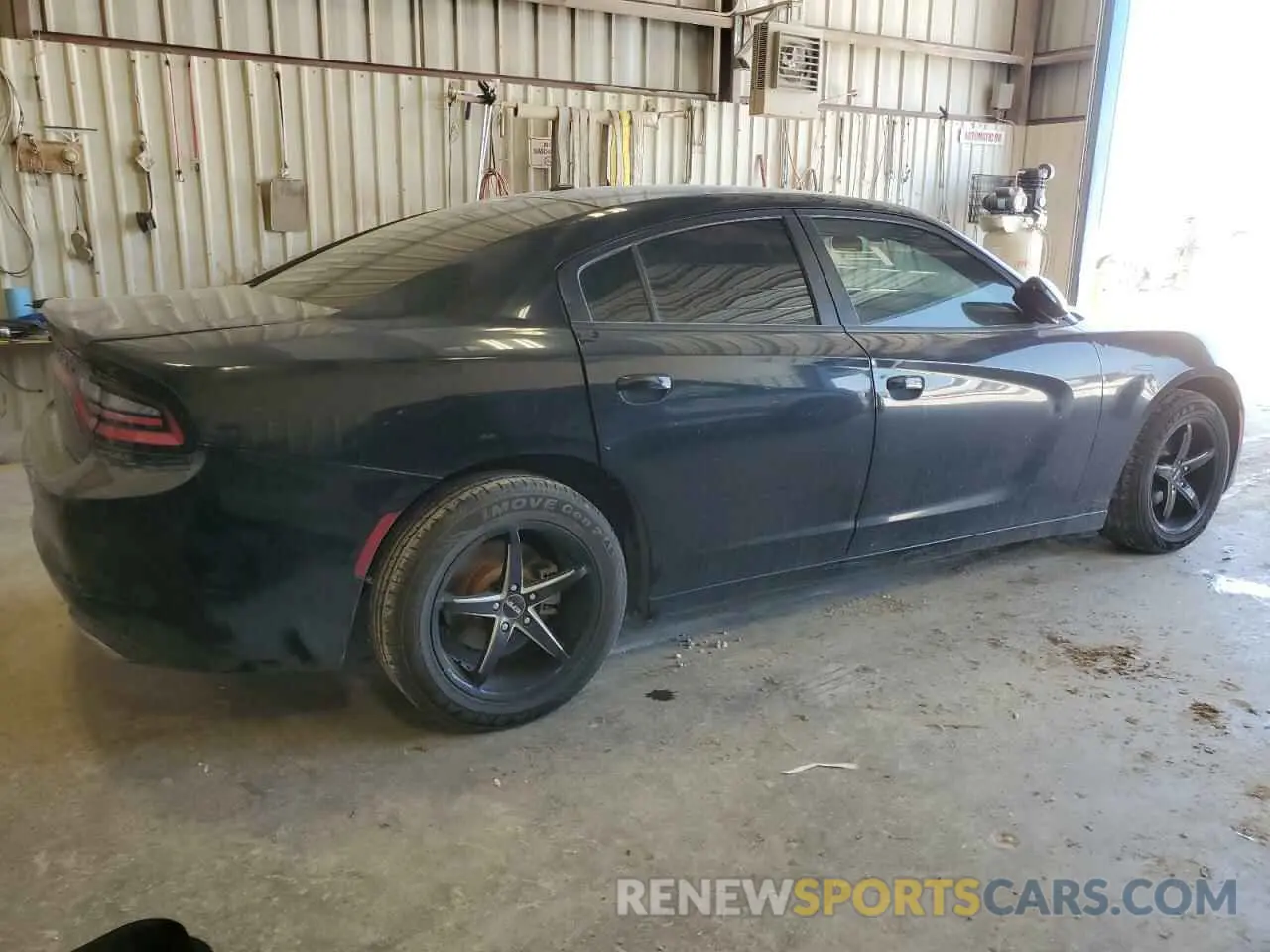3 fotografías del automóvil dañado 2C3CDXBG5NH200710 DODGE CHARGER 2022