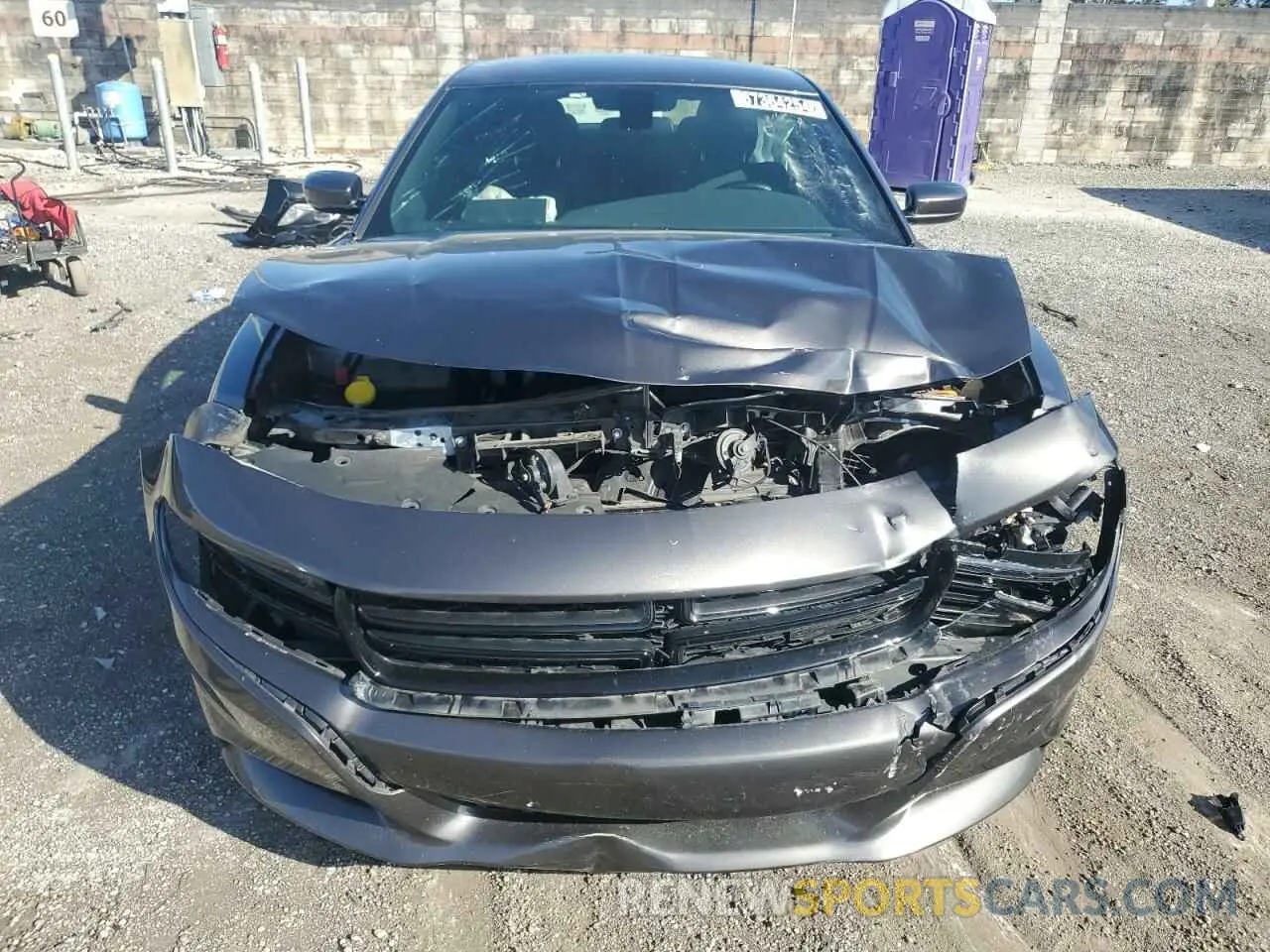 5 fotografías del automóvil dañado 2C3CDXBG5NH219662 DODGE CHARGER 2022