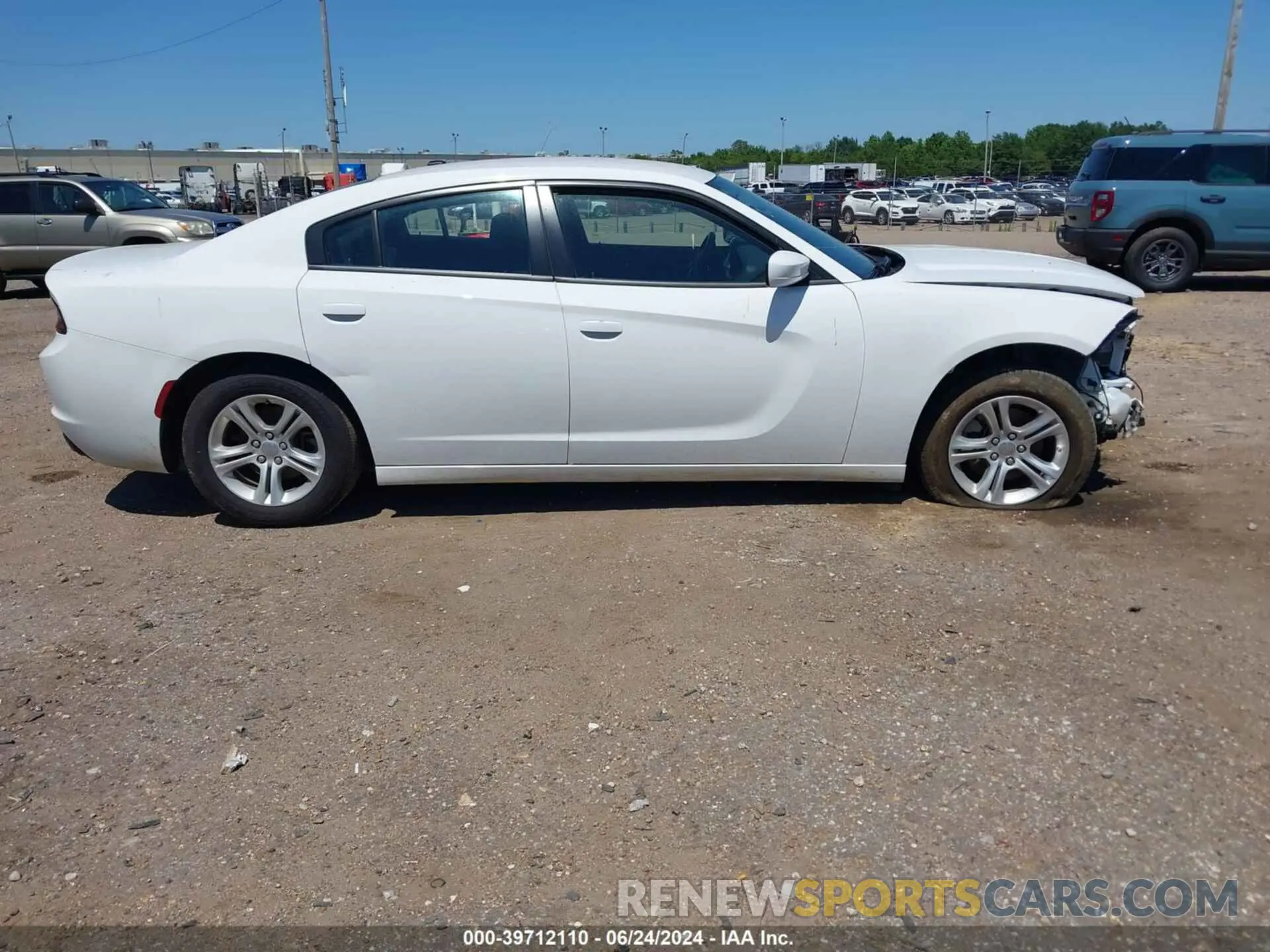 13 fotografías del automóvil dañado 2C3CDXBG6NH208055 DODGE CHARGER 2022