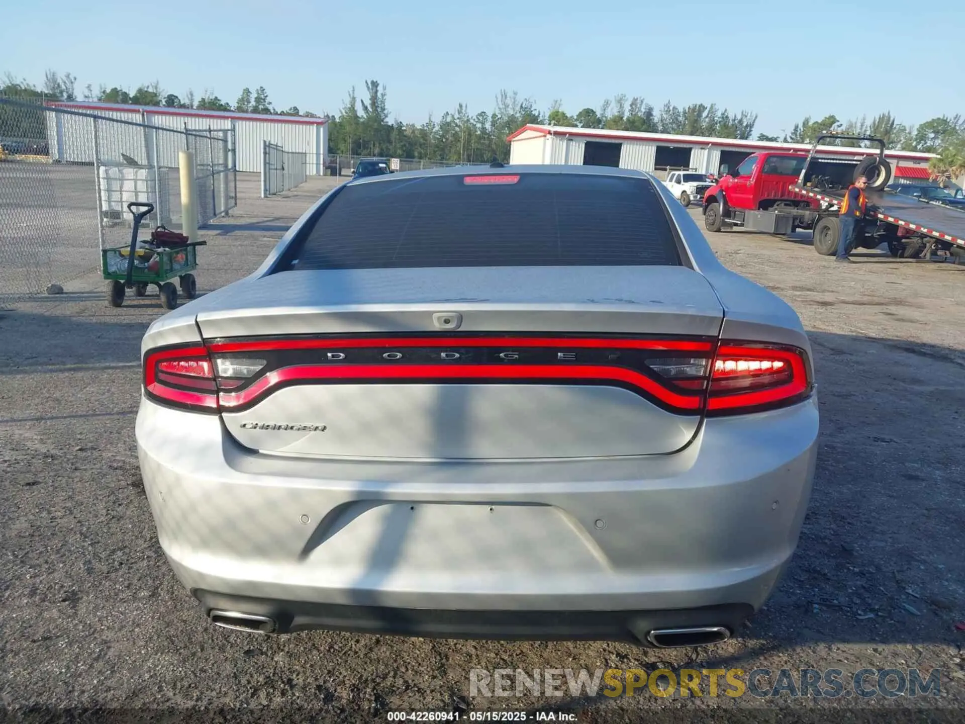 17 fotografías del automóvil dañado 2C3CDXBG7NH169377 DODGE CHARGER 2022