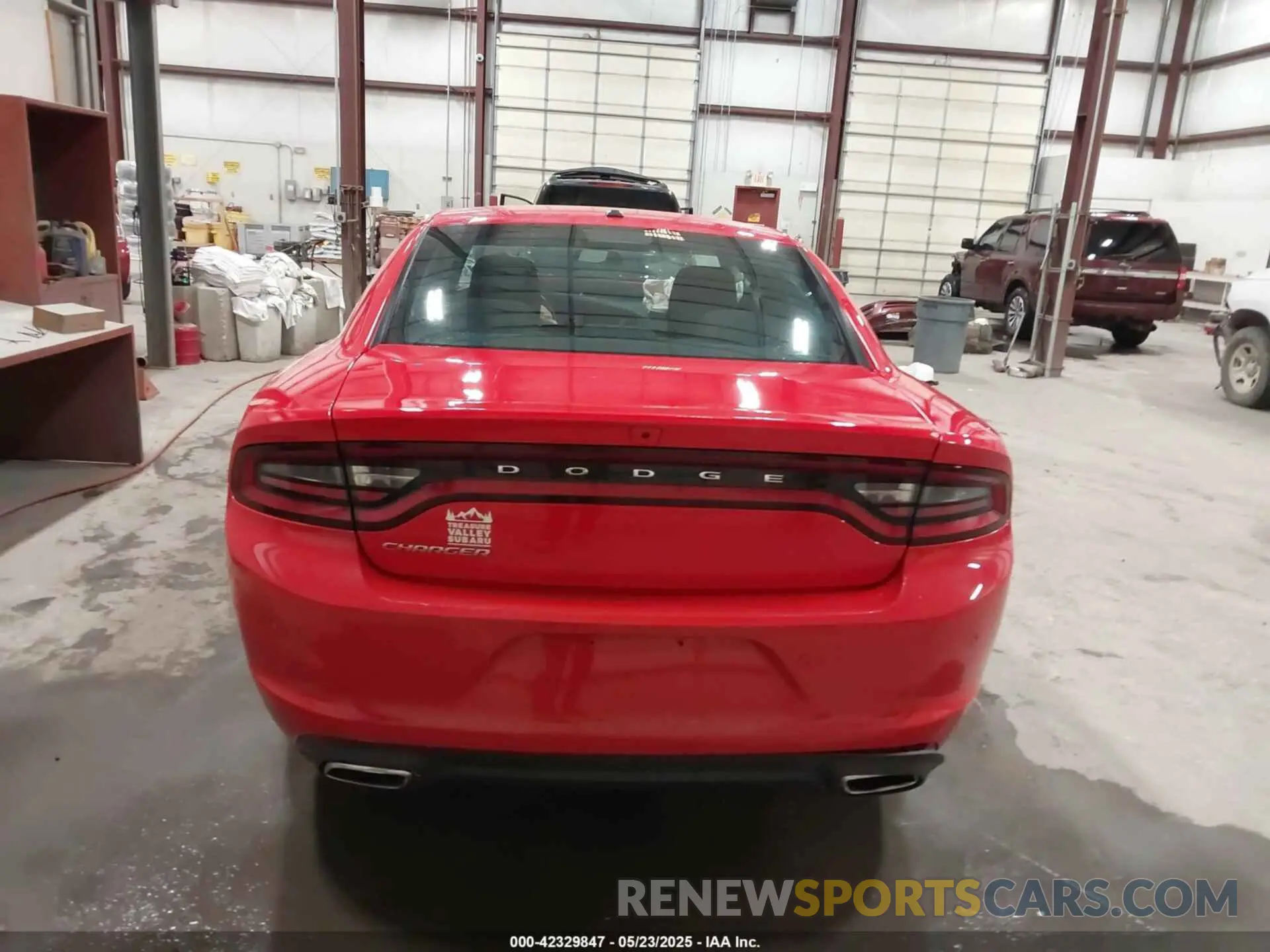 16 fotografías del automóvil dañado 2C3CDXBG7NH200885 DODGE CHARGER 2022