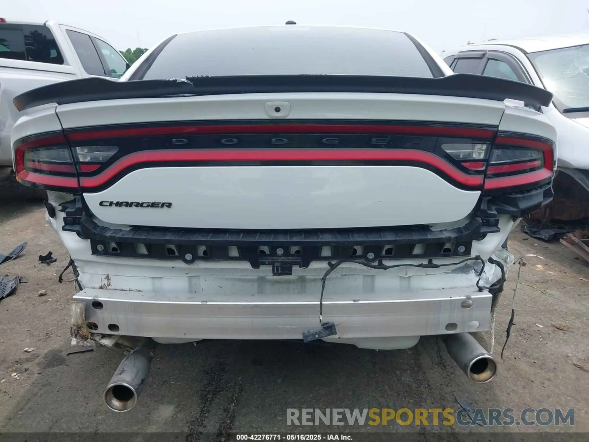 17 fotografías del automóvil dañado 2C3CDXBG7NH243476 DODGE CHARGER 2022