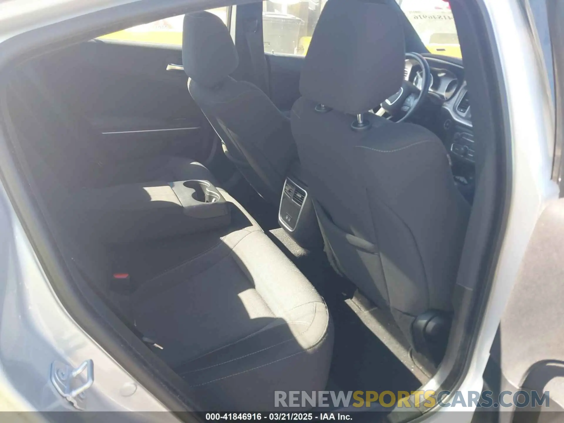 8 fotografías del automóvil dañado 2C3CDXBG8NH255734 DODGE CHARGER 2022