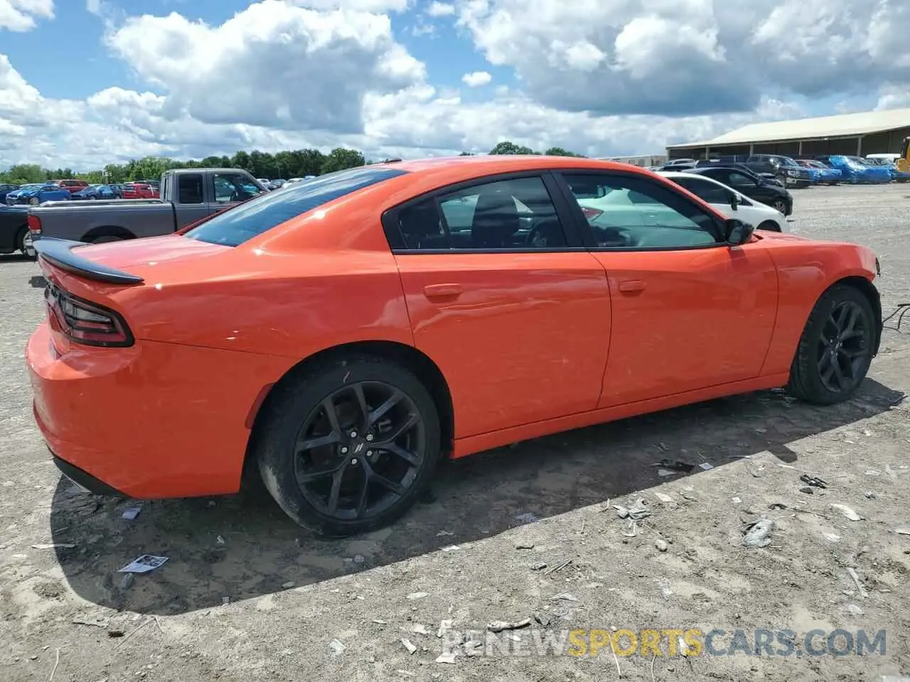 3 fotografías del automóvil dañado 2C3CDXBG9NH186116 DODGE CHARGER 2022