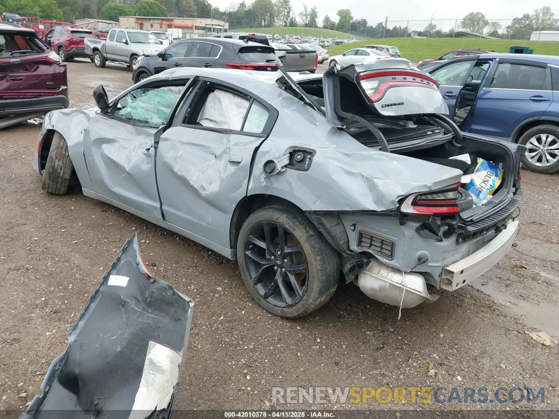 3 fotografías del automóvil dañado 2C3CDXBGXNH145896 DODGE CHARGER 2022