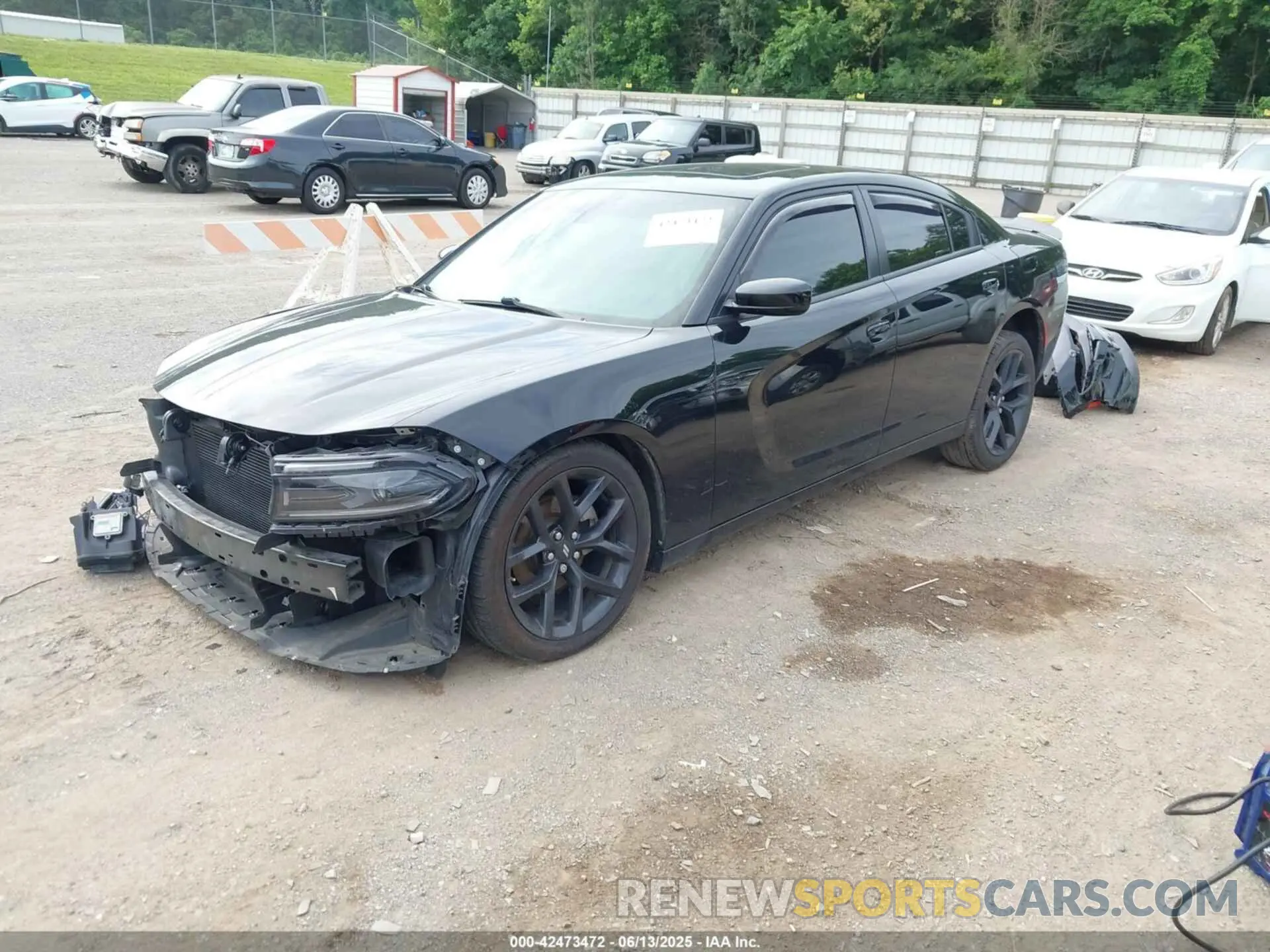2 fotografías del automóvil dañado 2C3CDXBGXNH153531 DODGE CHARGER 2022