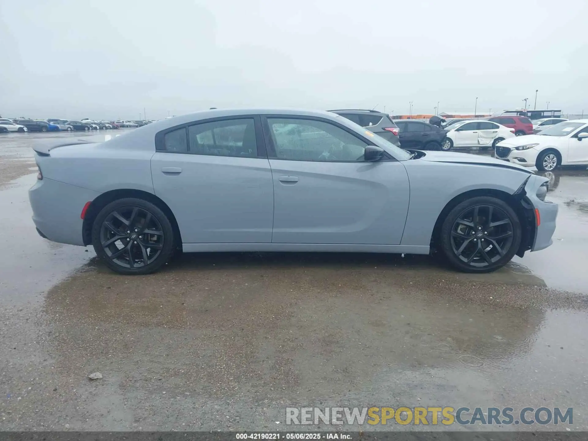 13 fotografías del automóvil dañado 2C3CDXBGXNH161743 DODGE CHARGER 2022