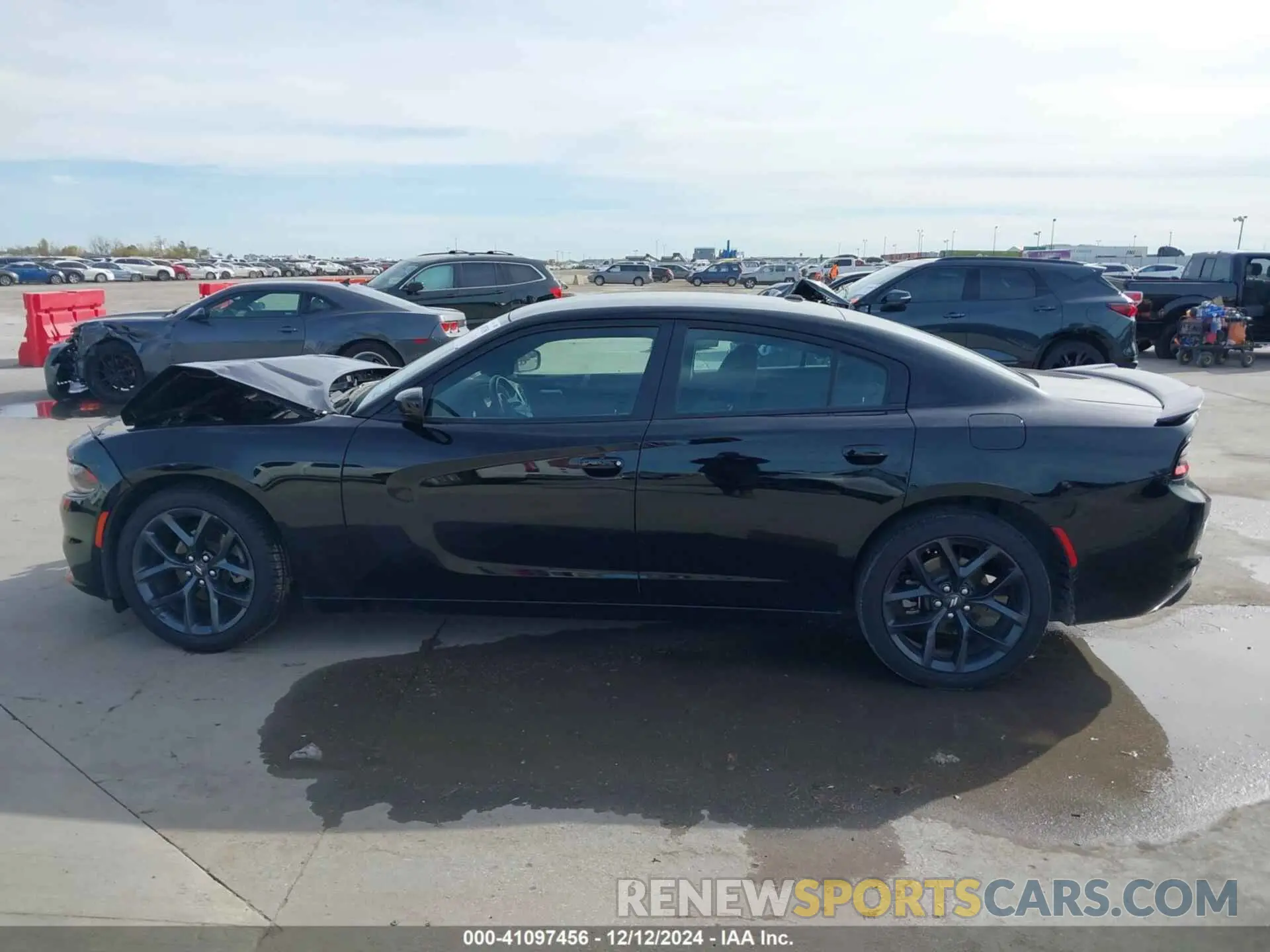 15 fotografías del automóvil dañado 2C3CDXBGXNH189316 DODGE CHARGER 2022