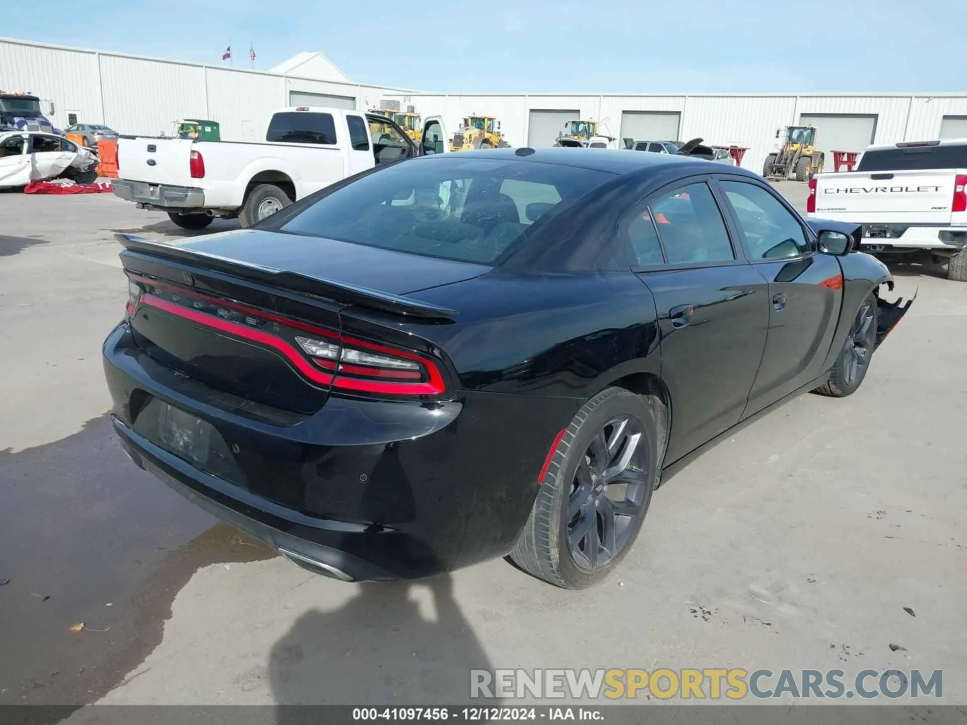 4 fotografías del automóvil dañado 2C3CDXBGXNH189316 DODGE CHARGER 2022