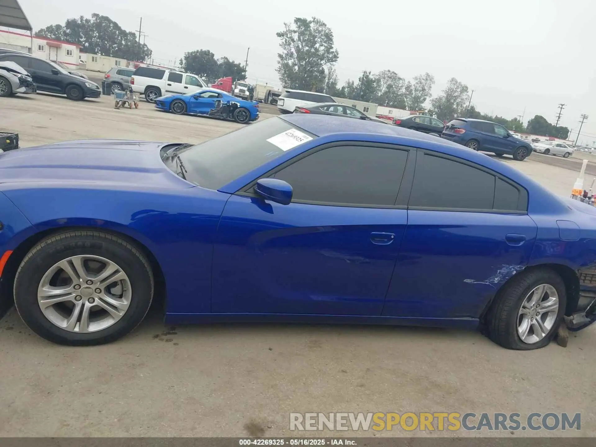 14 fotografías del automóvil dañado 2C3CDXBGXNH231127 DODGE CHARGER 2022