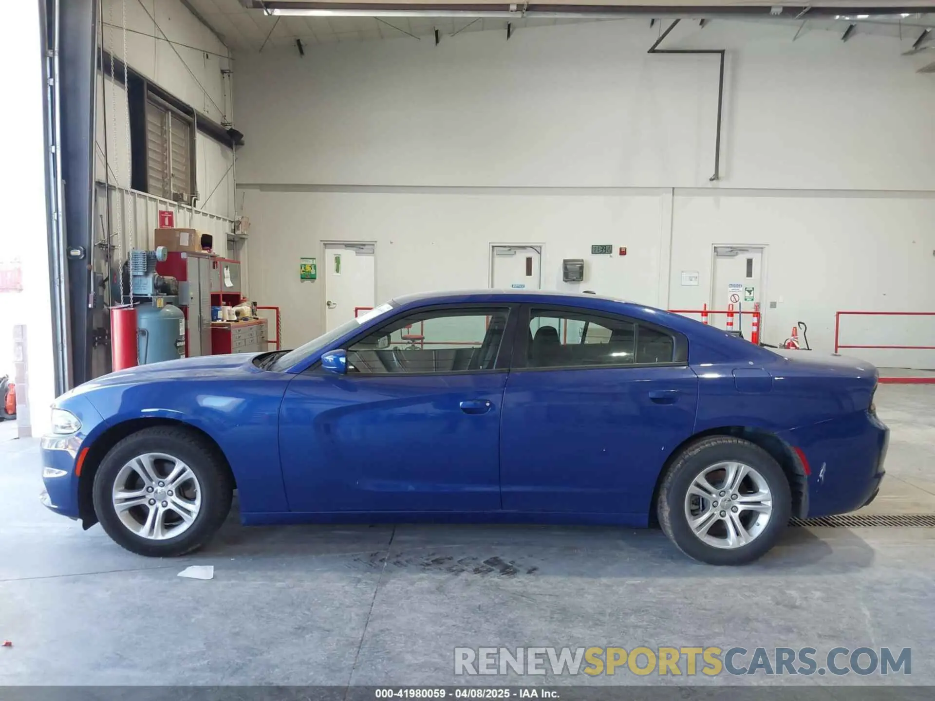 14 fotografías del automóvil dañado 2C3CDXBGXNH231158 DODGE CHARGER 2022