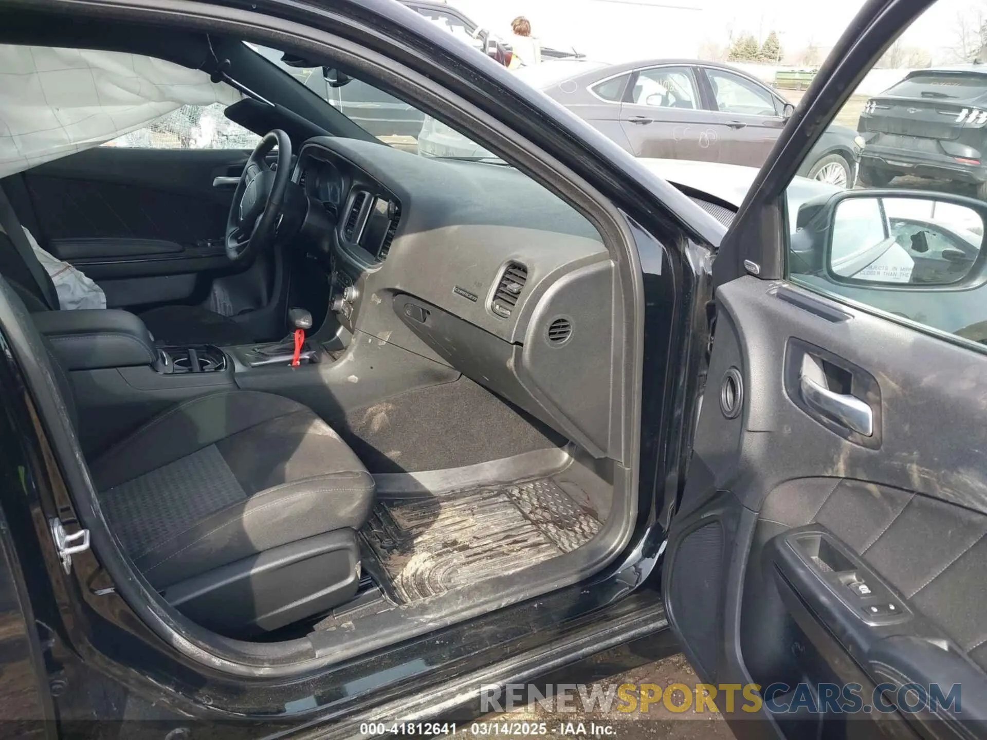 5 fotografías del automóvil dañado 2C3CDXCTXNH170292 DODGE CHARGER 2022