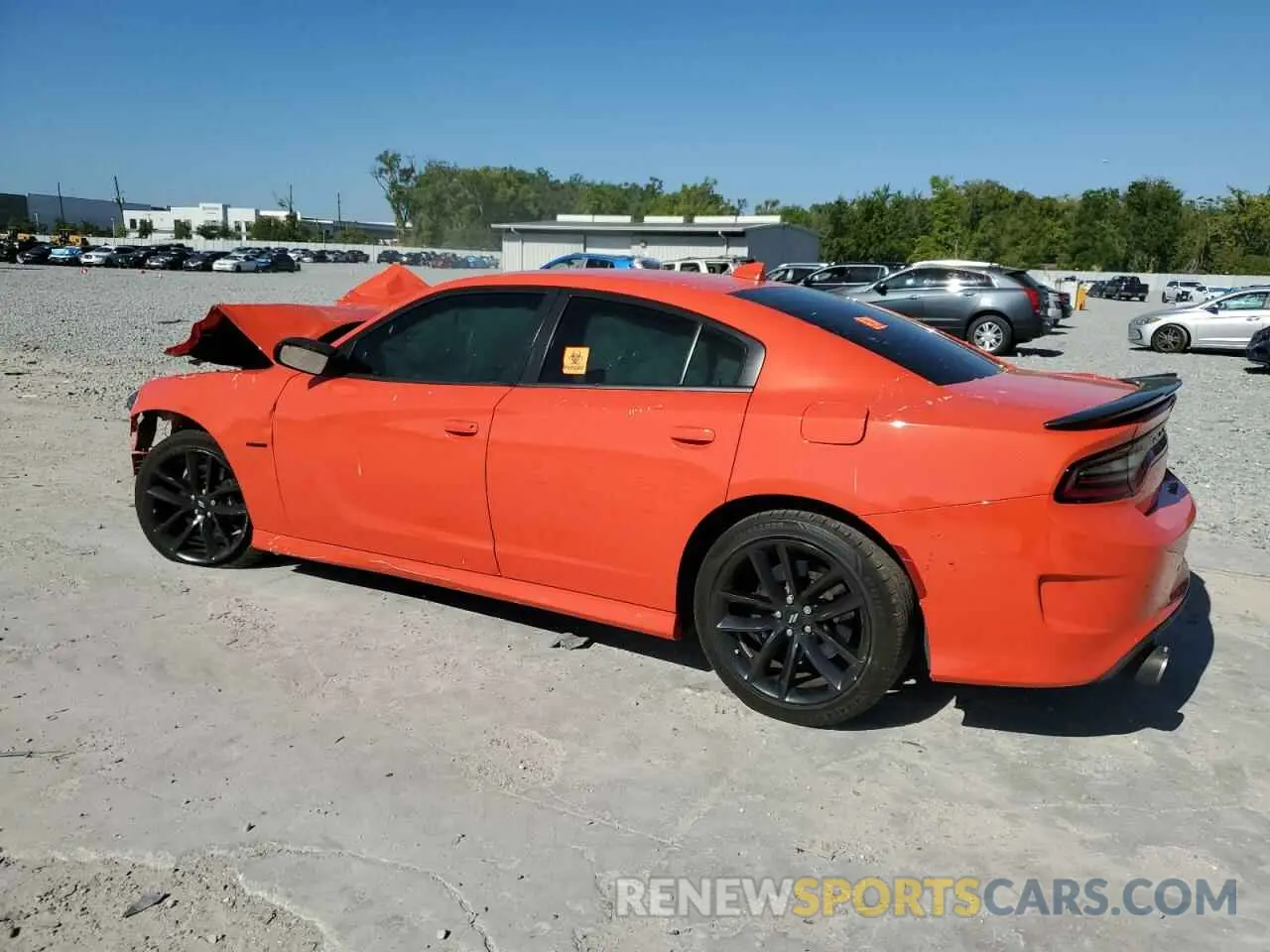 2 fotografías del automóvil dañado 2C3CDXCTXNH176240 DODGE CHARGER 2022