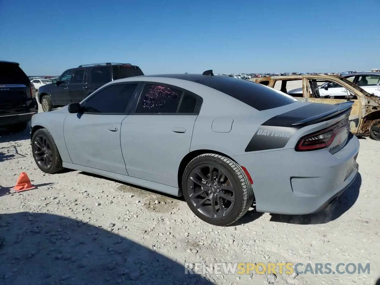 2 fotografías del automóvil dañado 2C3CDXCTXNH217305 DODGE CHARGER 2022
