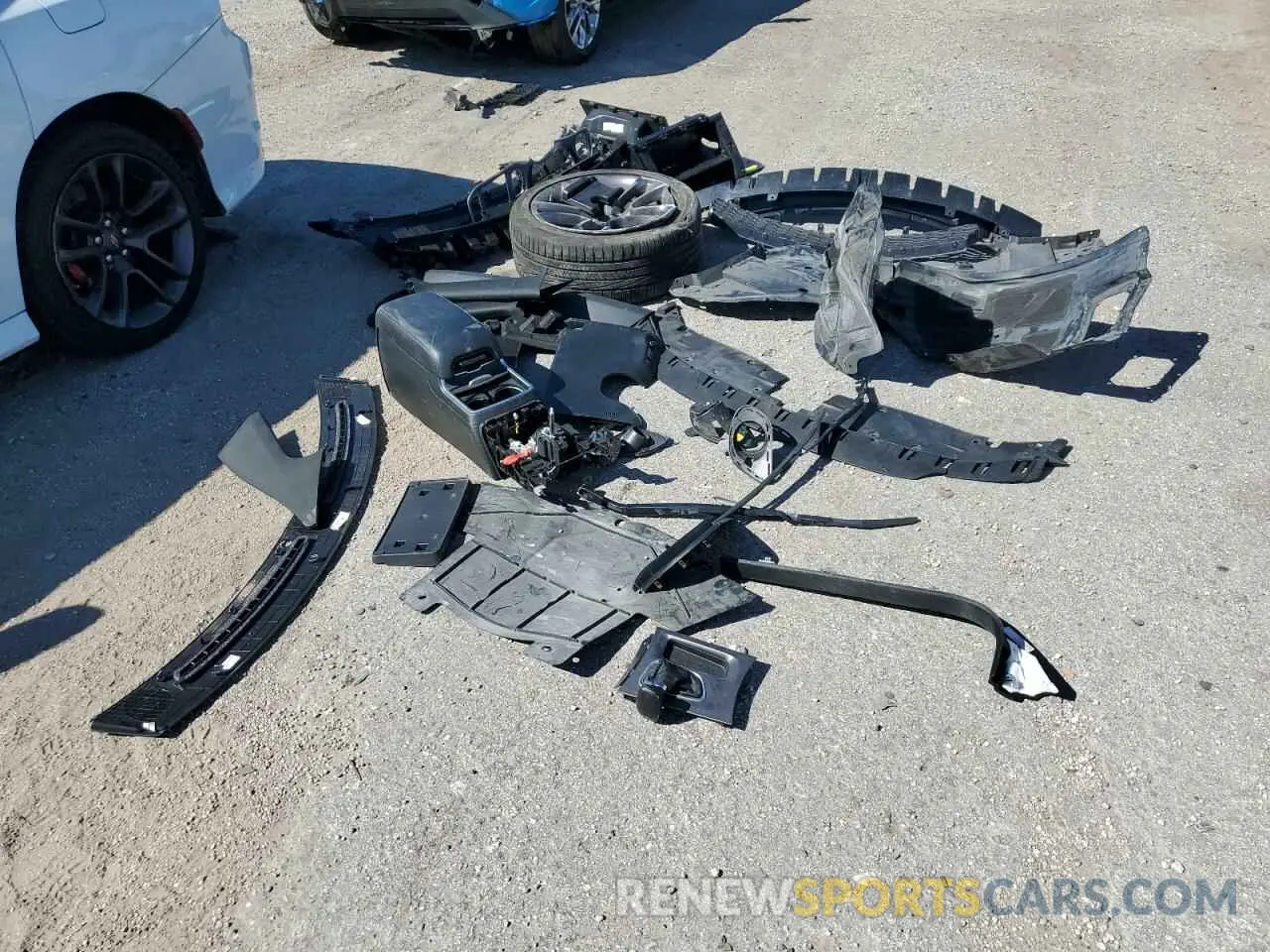 12 fotografías del automóvil dañado 2C3CDXGJ6NH220596 DODGE CHARGER 2022