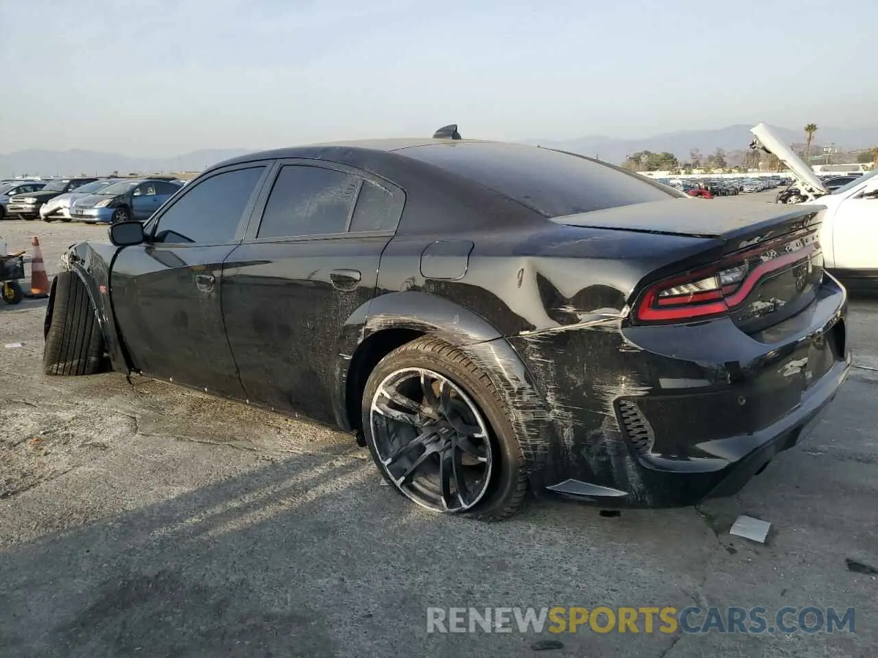 2 fotografías del automóvil dañado 2C3CDXGJ8NH130544 DODGE CHARGER 2022