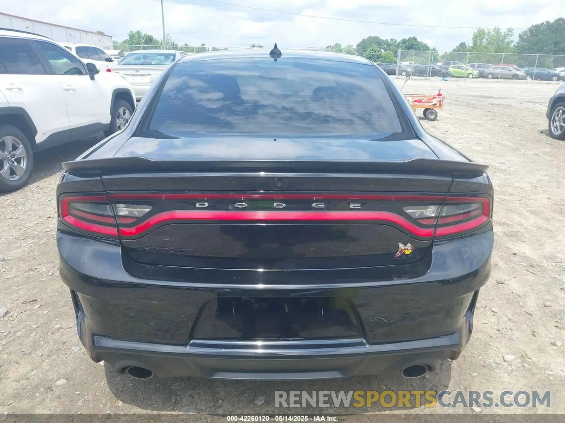 16 fotografías del automóvil dañado 2C3CDXGJXNH176201 DODGE CHARGER 2022
