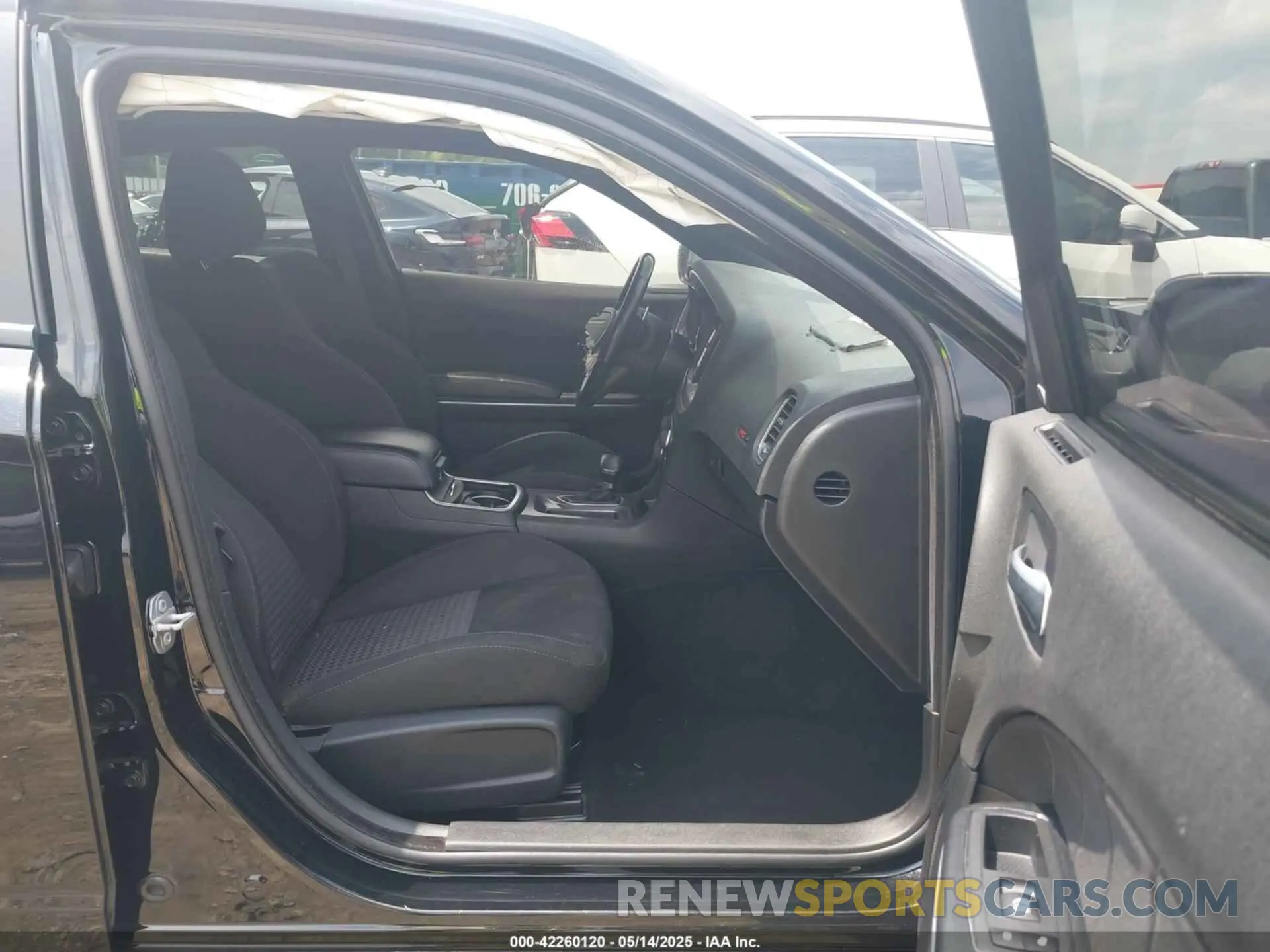 5 fotografías del automóvil dañado 2C3CDXGJXNH176201 DODGE CHARGER 2022
