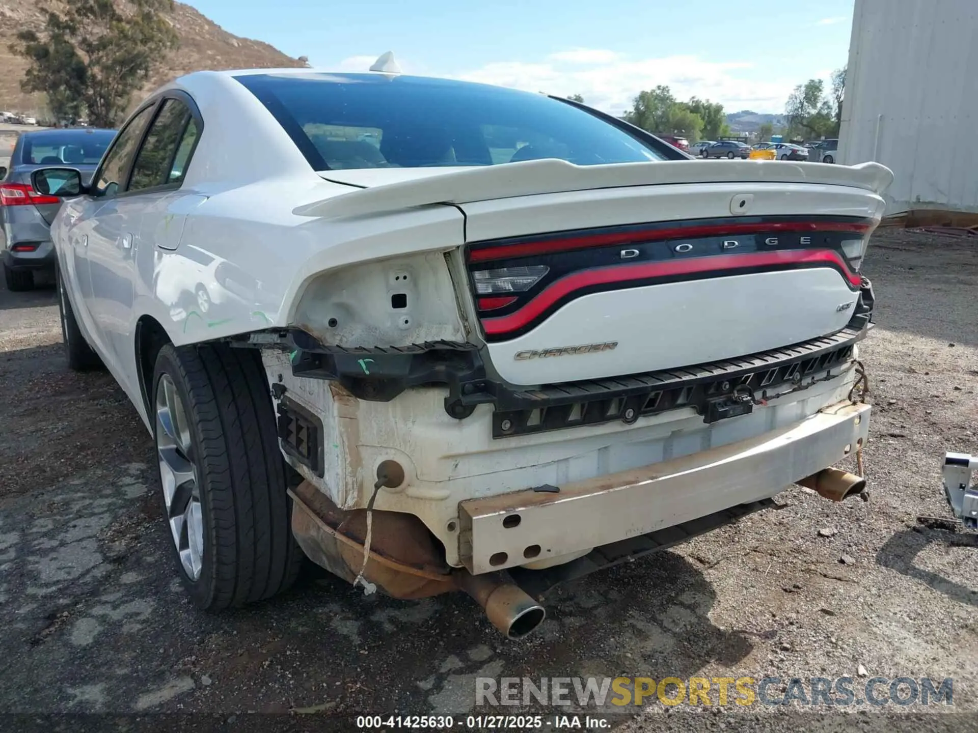19 fotografías del automóvil dañado 2C3CDXHG4NH182529 DODGE CHARGER 2022