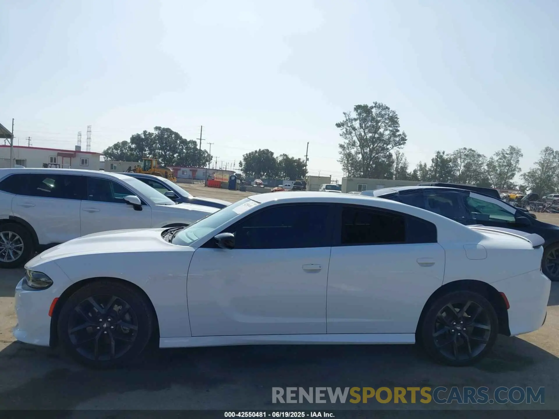 14 fotografías del automóvil dañado 2C3CDXHG4NH267371 DODGE CHARGER 2022