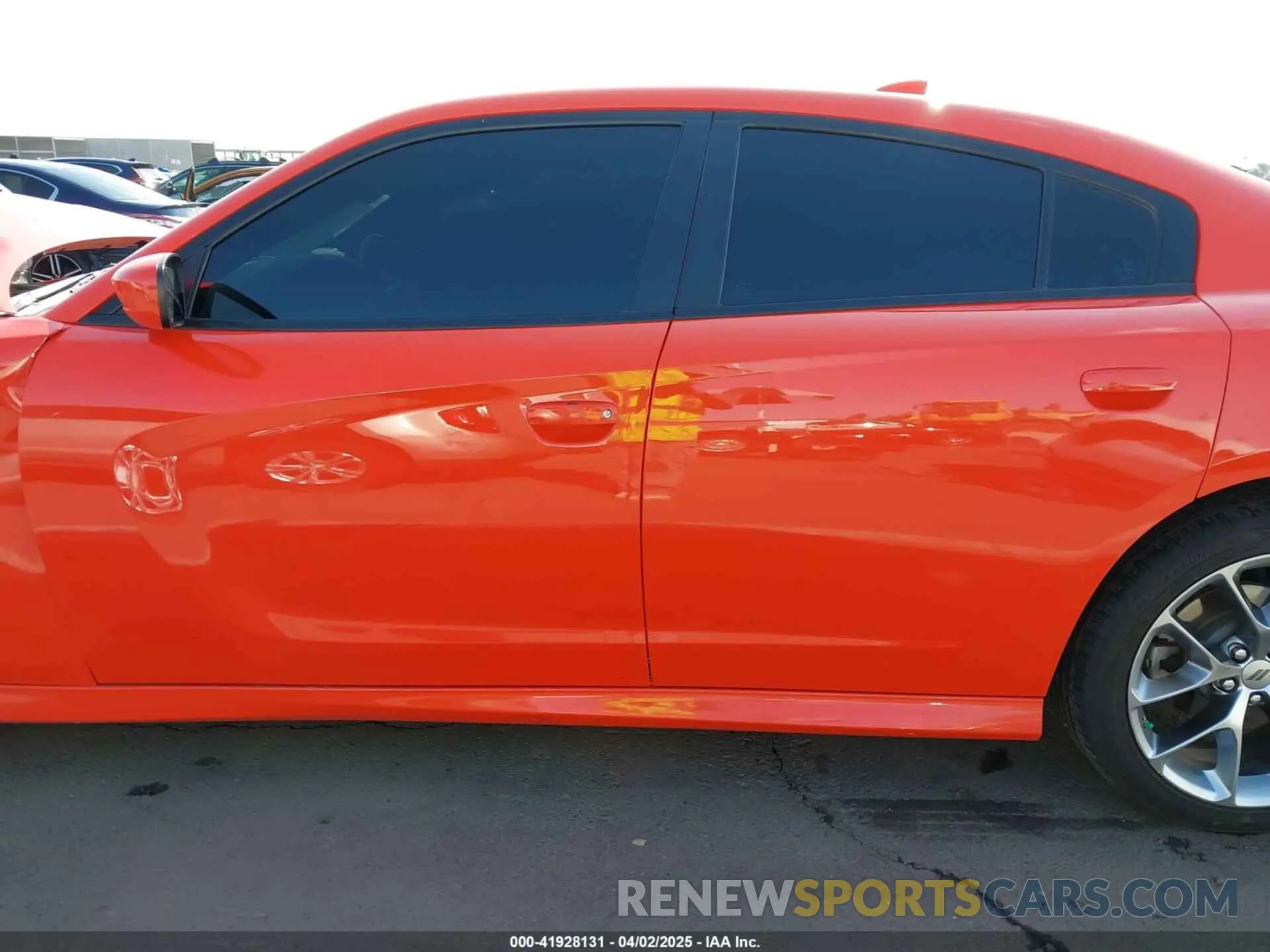 14 fotografías del automóvil dañado 2C3CDXHG7NH173856 DODGE CHARGER 2022