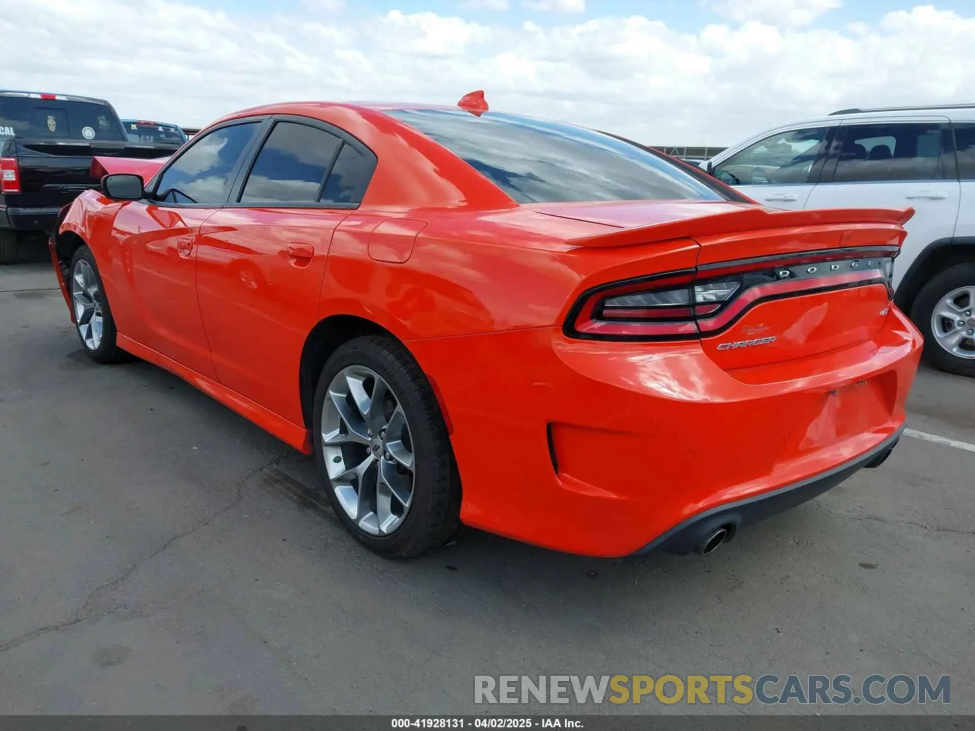 3 fotografías del automóvil dañado 2C3CDXHG7NH173856 DODGE CHARGER 2022