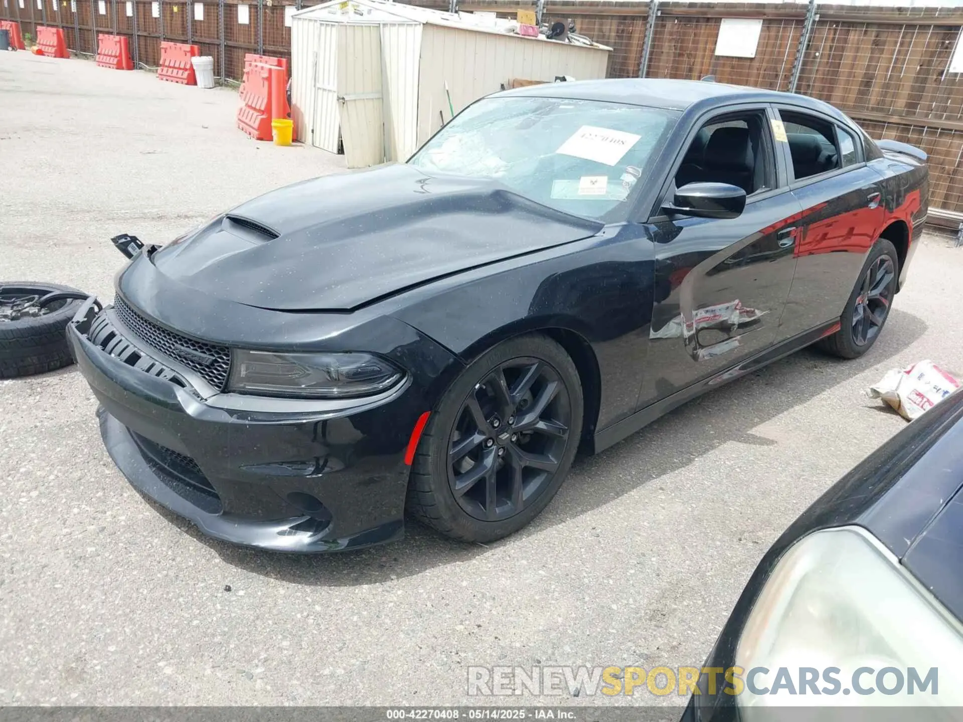 2 fotografías del automóvil dañado 2C3CDXHG8NH244532 DODGE CHARGER 2022