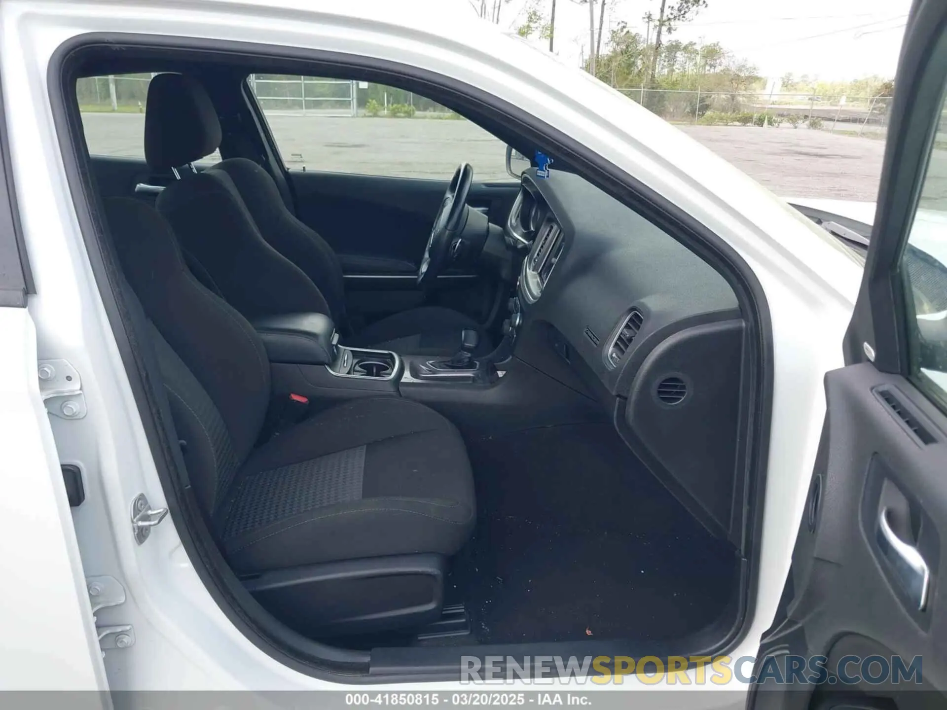 5 fotografías del automóvil dañado 2C3CDXHG8NH259757 DODGE CHARGER 2022