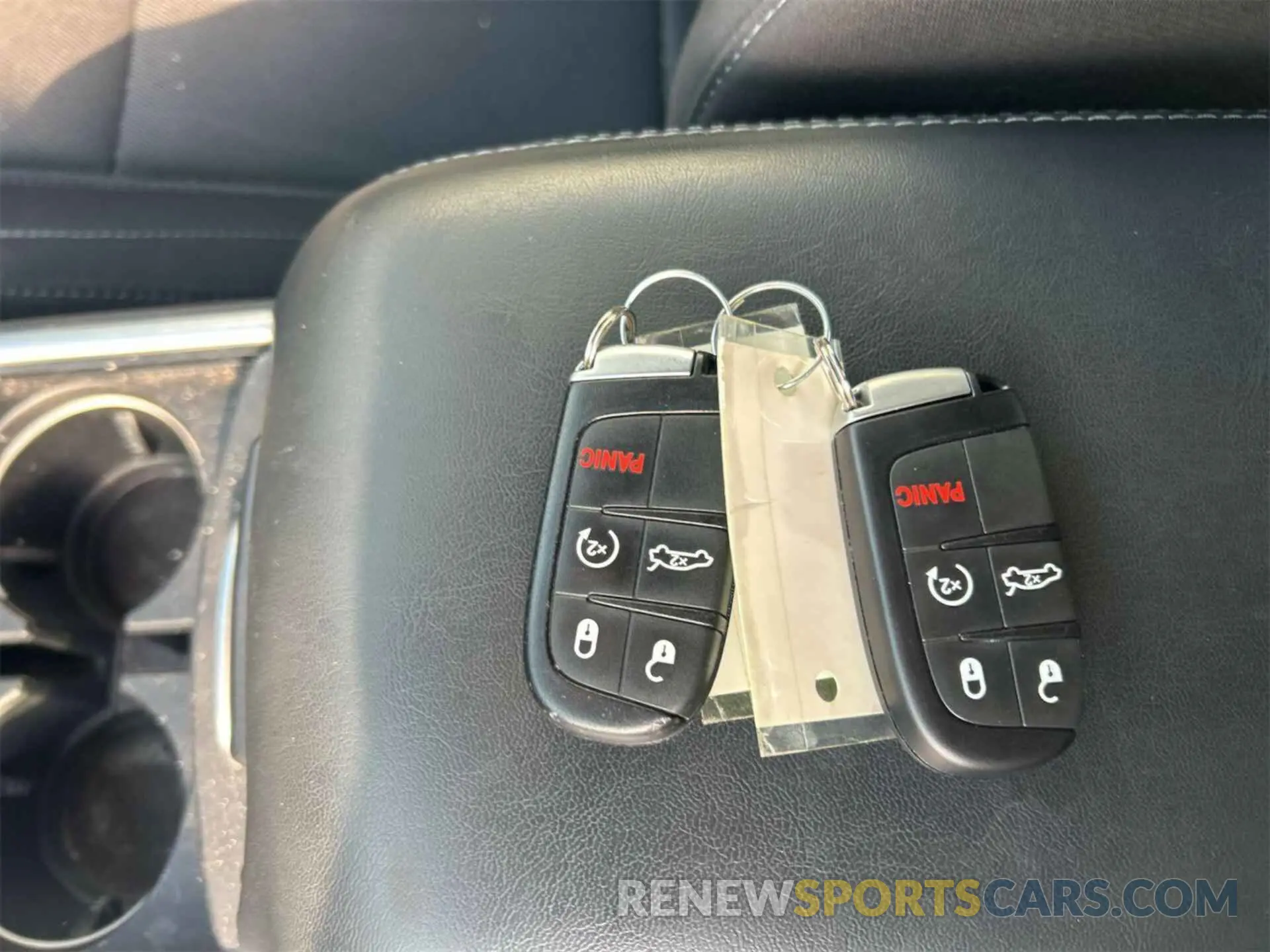 2 fotografías del automóvil dañado 2C3CDXJG9NH120473 DODGE CHARGER 2022