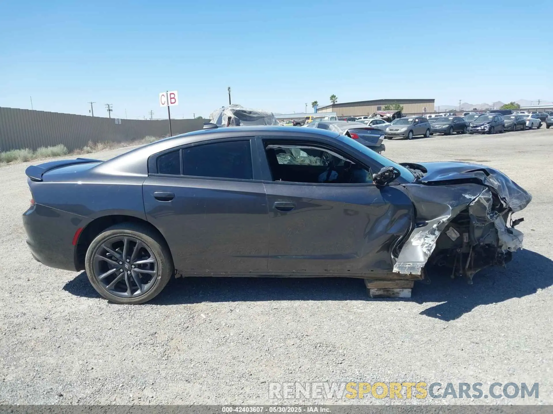 14 fotografías del automóvil dañado 2C3CDXJGXNH134091 DODGE CHARGER 2022