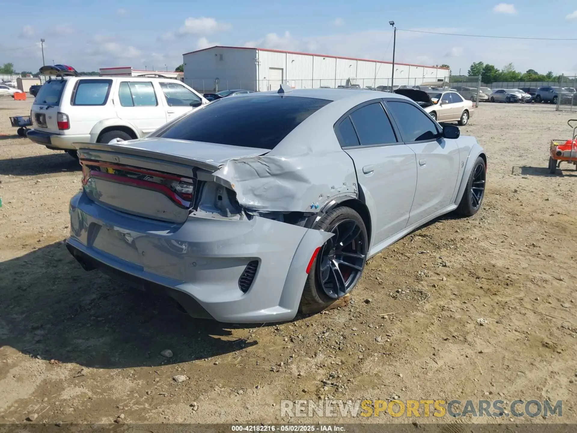4 fotografías del automóvil dañado 2C3CDXL92NH179914 DODGE CHARGER 2022