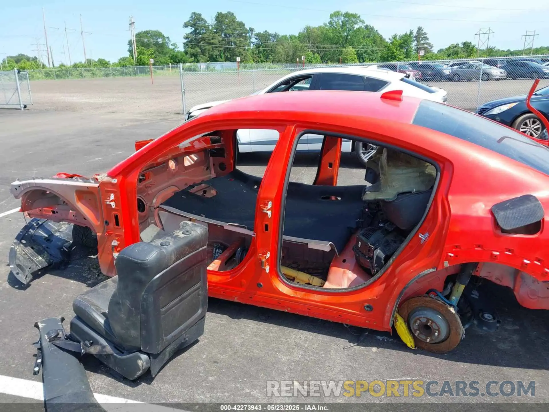 6 fotografías del automóvil dañado 2C3CDXL95NH163254 DODGE CHARGER 2022