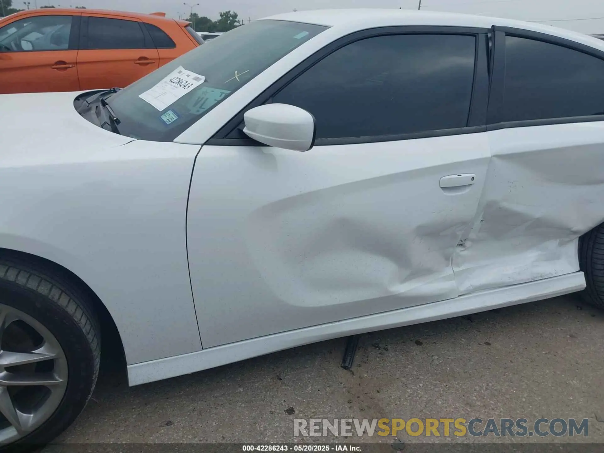 6 fotografías del automóvil dañado 2C3CDXMG0NH228735 DODGE CHARGER 2022