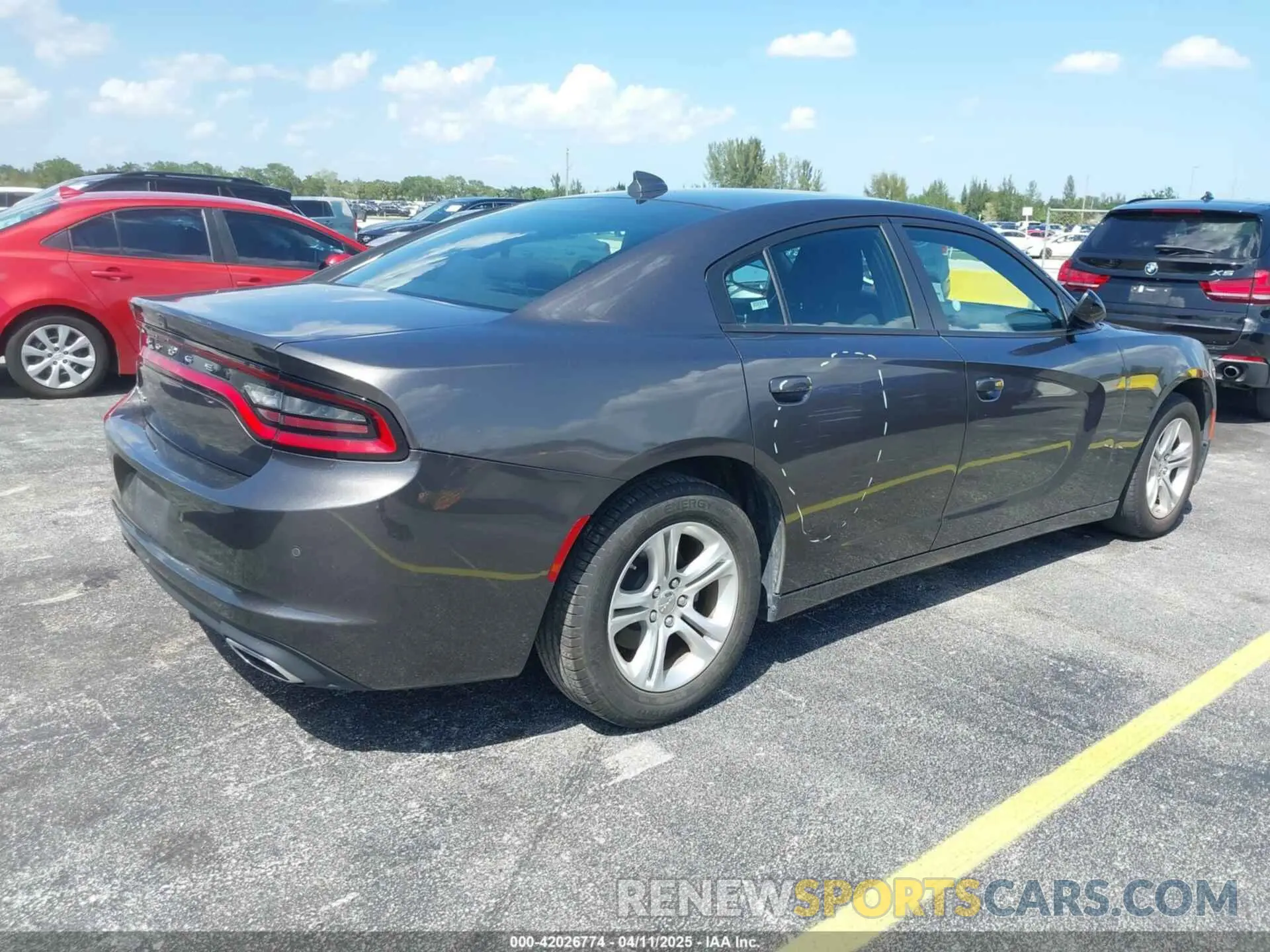 4 fotografías del automóvil dañado 2C3CDXBG0PH571518 DODGE CHARGER 2023