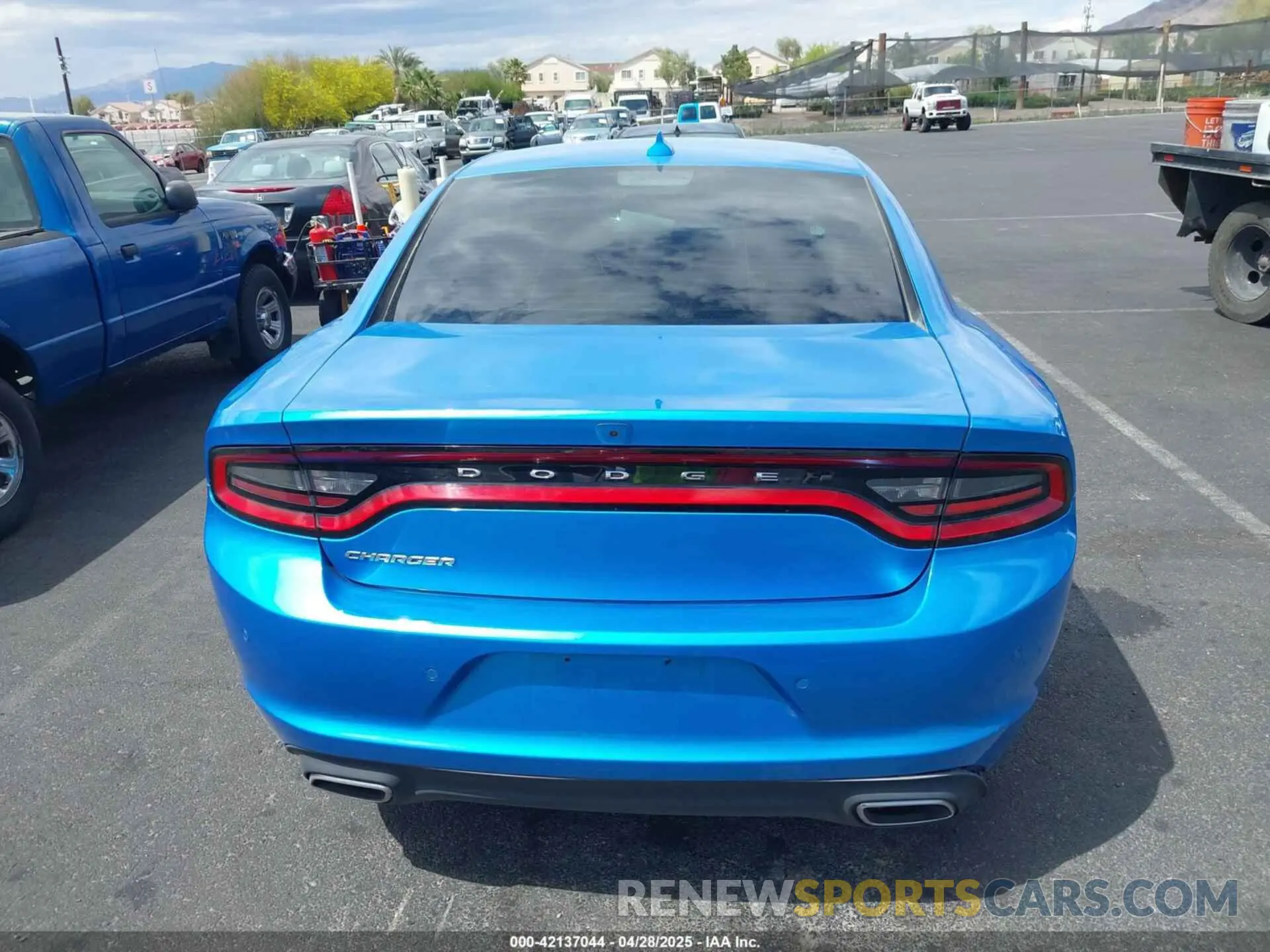 16 fotografías del automóvil dañado 2C3CDXBG0PH636156 DODGE CHARGER 2023