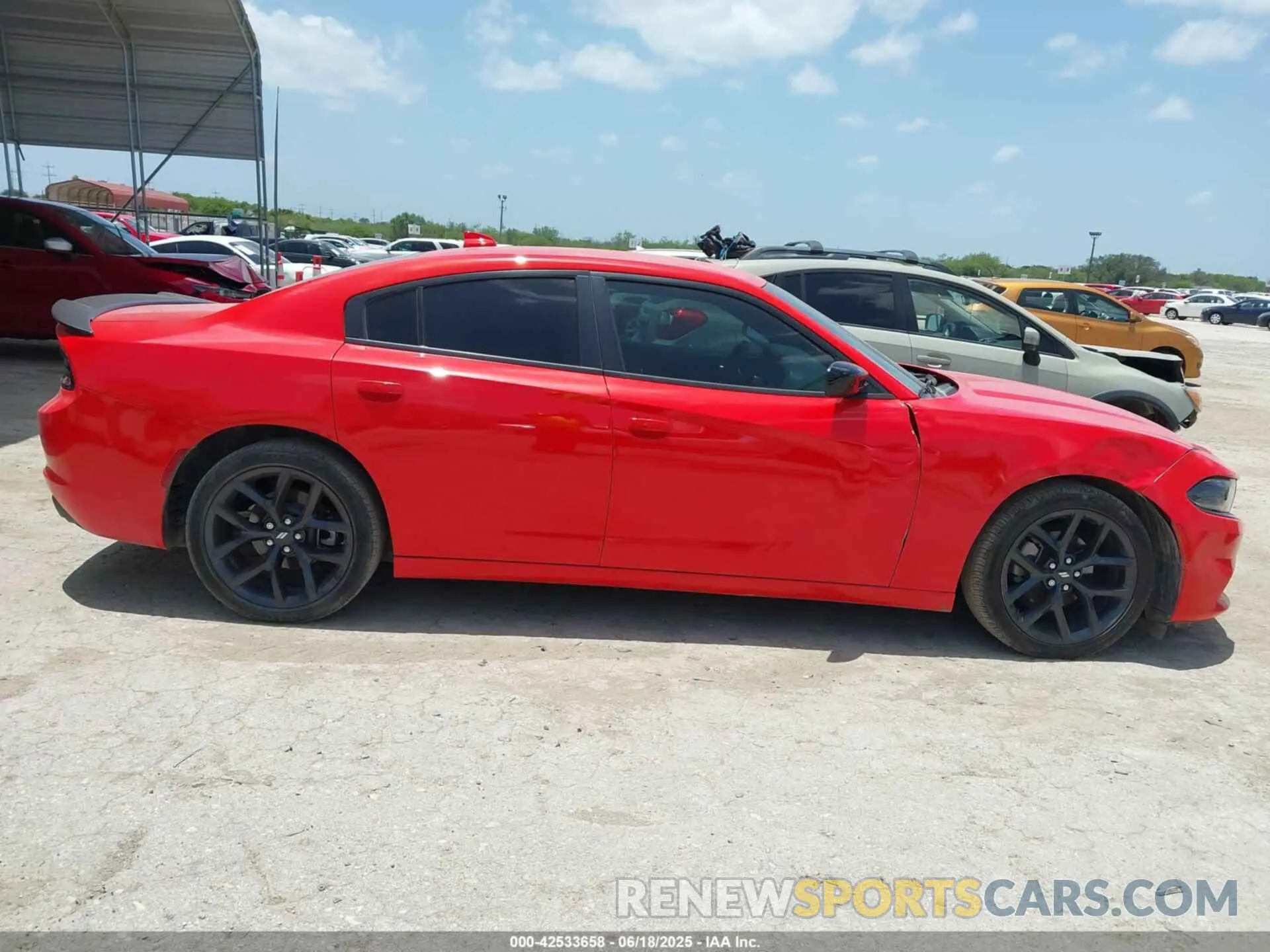 13 fotografías del automóvil dañado 2C3CDXBG1PH598467 DODGE CHARGER 2023