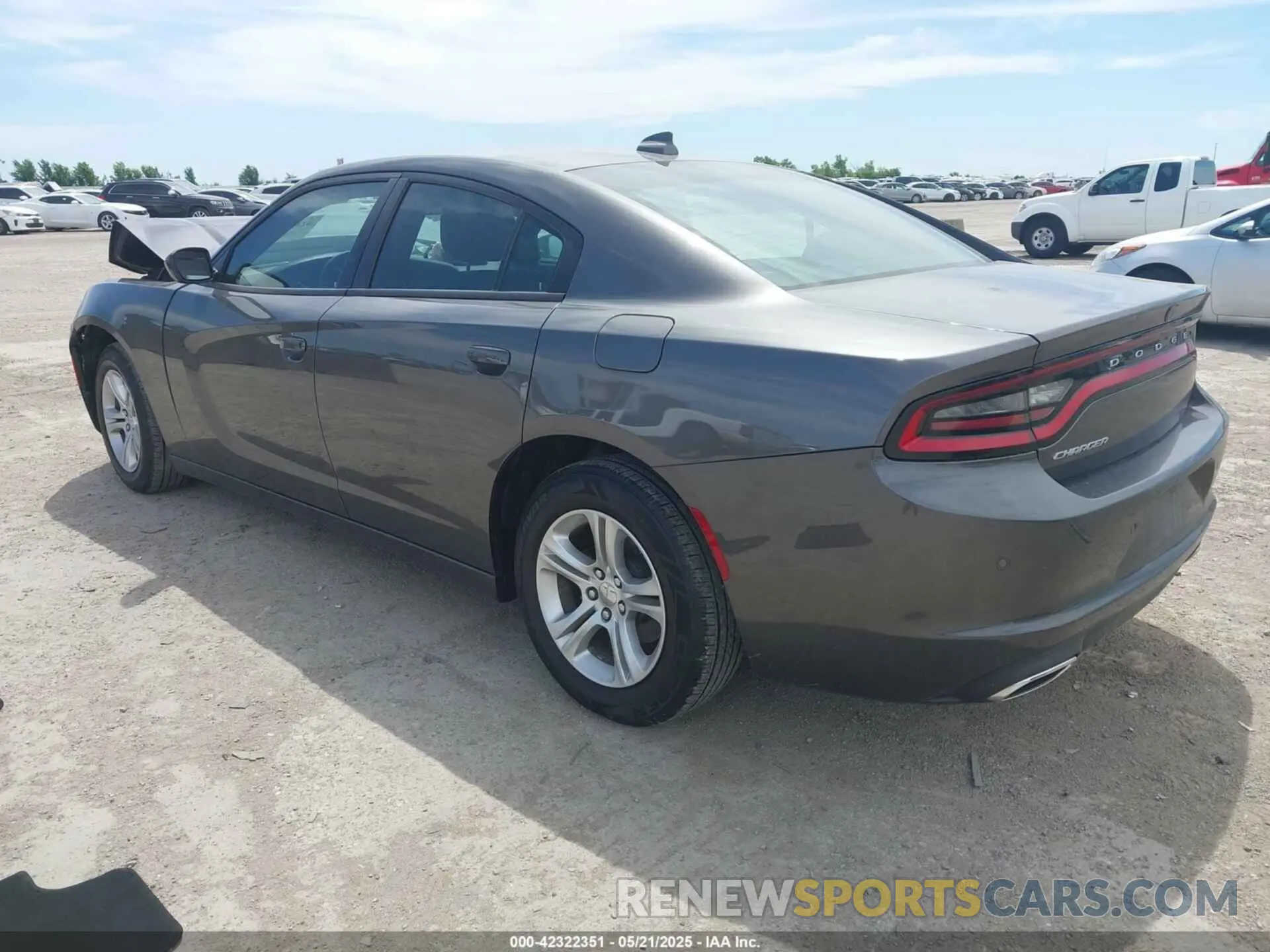 3 fotografías del automóvil dañado 2C3CDXBG1PH608480 DODGE CHARGER 2023