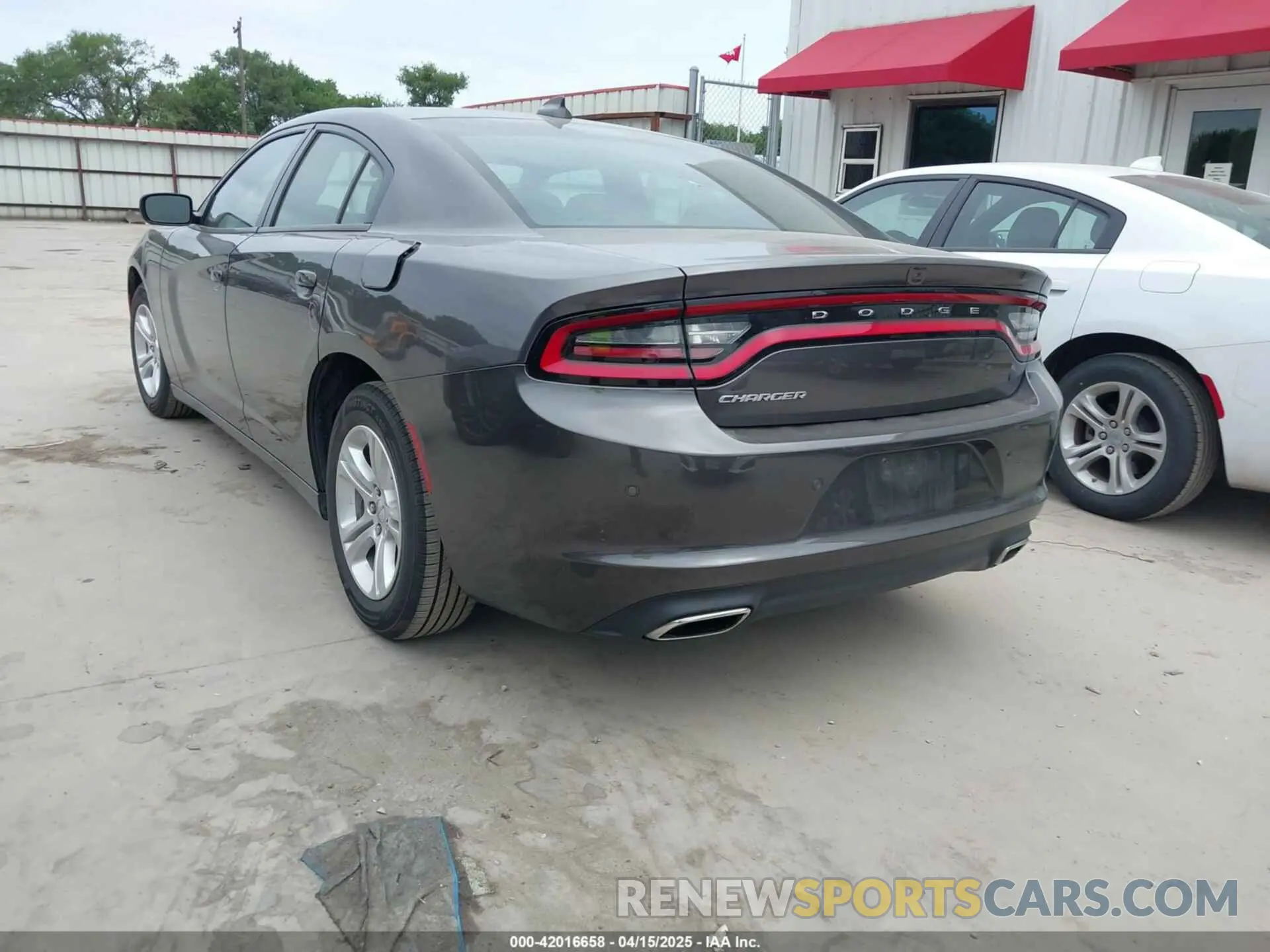 3 fotografías del automóvil dañado 2C3CDXBG2PH530095 DODGE CHARGER 2023