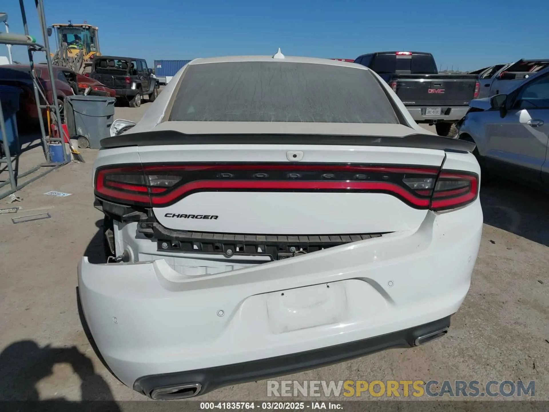 16 fotografías del automóvil dañado 2C3CDXBG2PH532025 DODGE CHARGER 2023