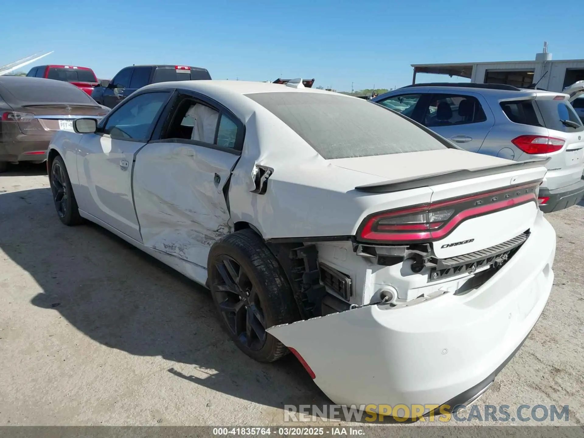 3 fotografías del automóvil dañado 2C3CDXBG2PH532025 DODGE CHARGER 2023