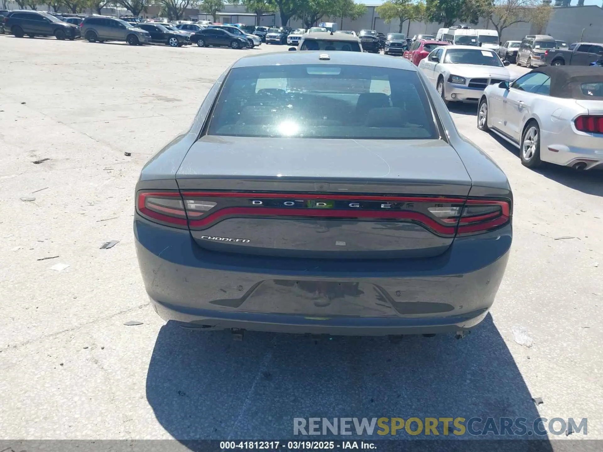 16 fotografías del automóvil dañado 2C3CDXBG2PH697539 DODGE CHARGER 2023