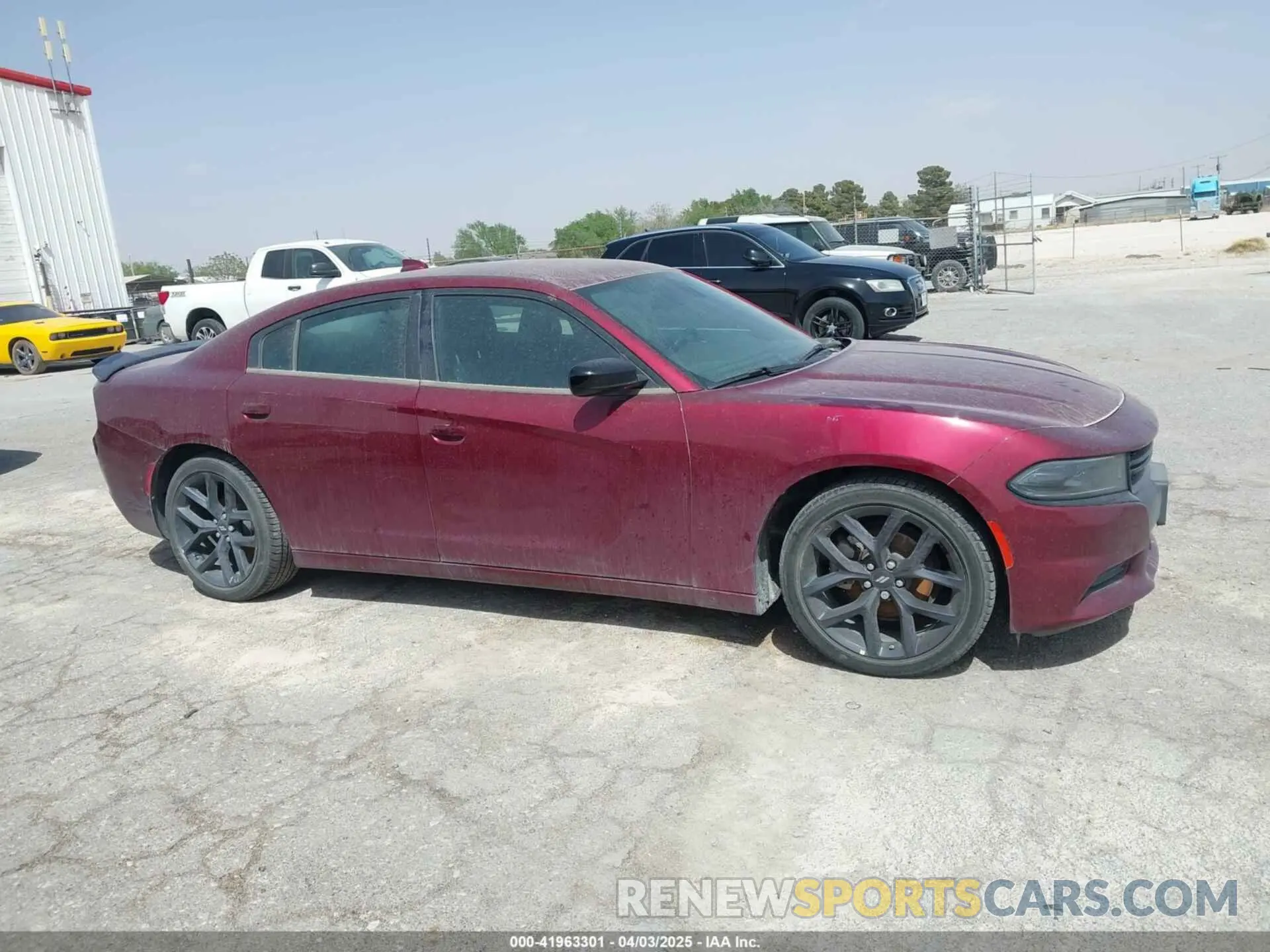 12 fotografías del automóvil dañado 2C3CDXBG4PH518966 DODGE CHARGER 2023