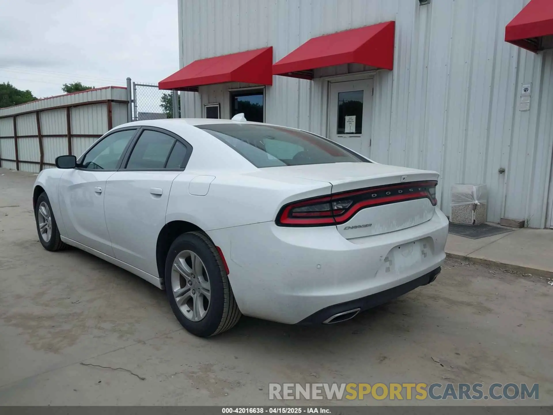 14 fotografías del automóvil dañado 2C3CDXBG4PH591612 DODGE CHARGER 2023