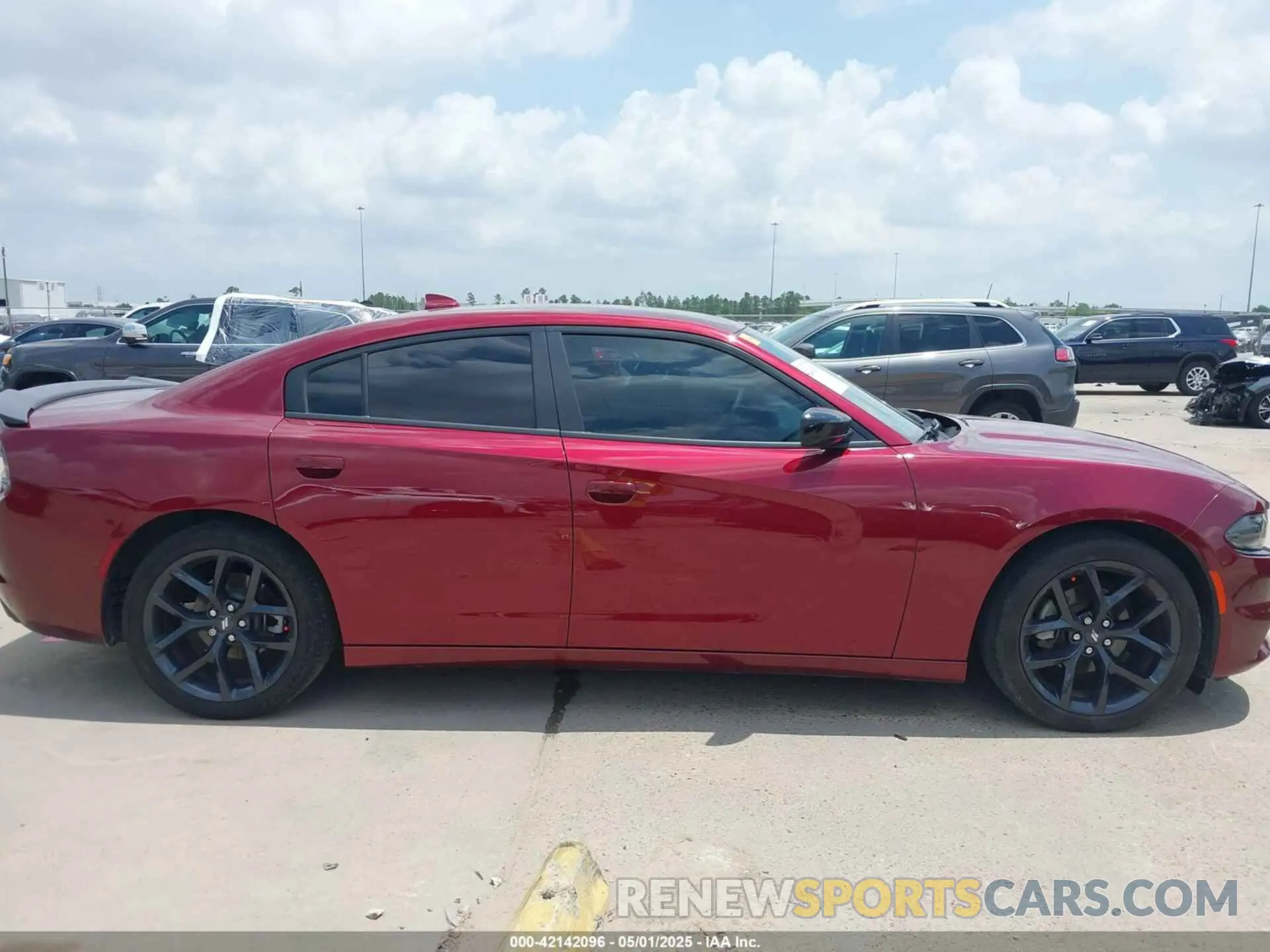 13 fotografías del automóvil dañado 2C3CDXBG5PH509371 DODGE CHARGER 2023