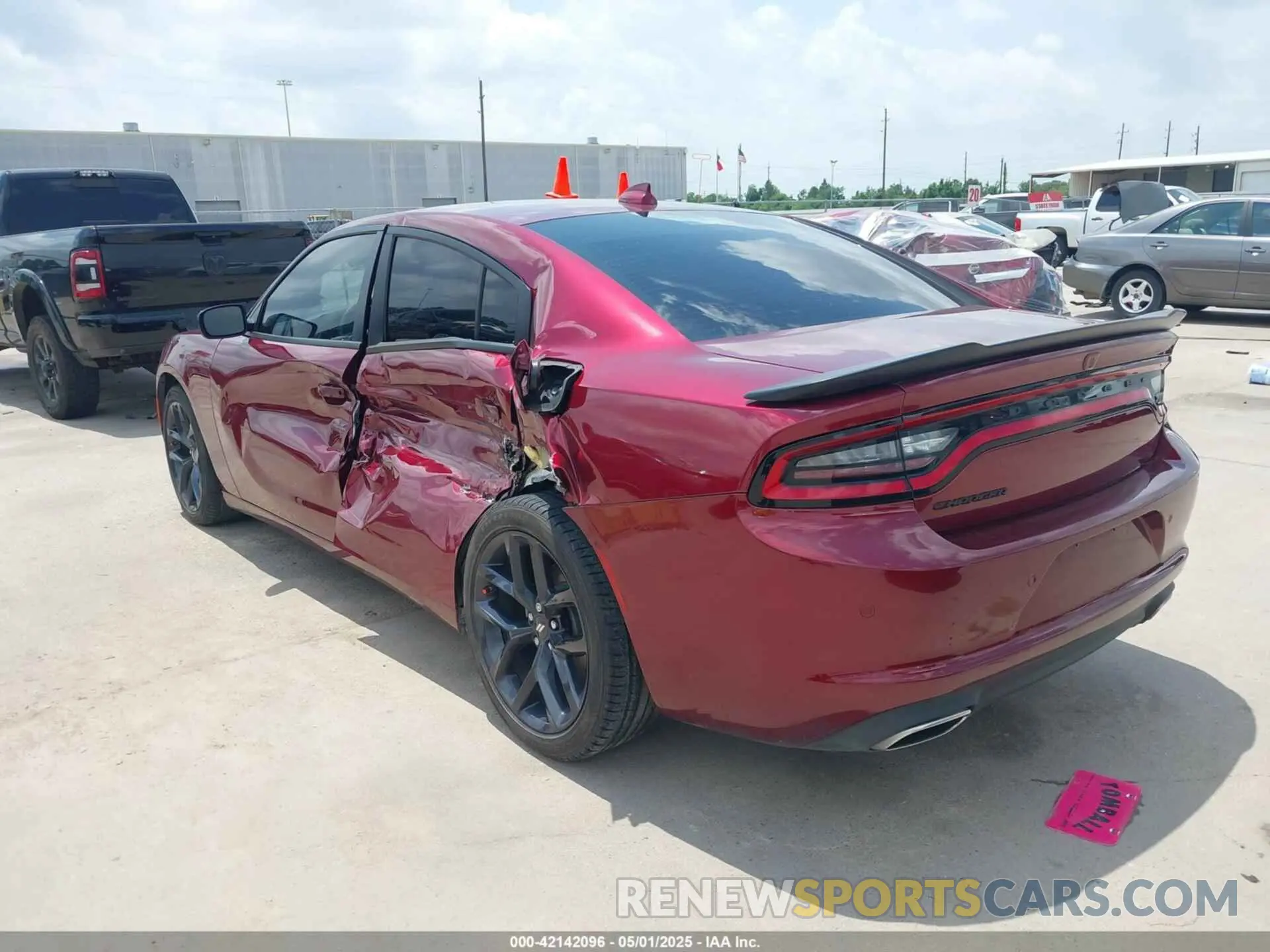 3 fotografías del automóvil dañado 2C3CDXBG5PH509371 DODGE CHARGER 2023