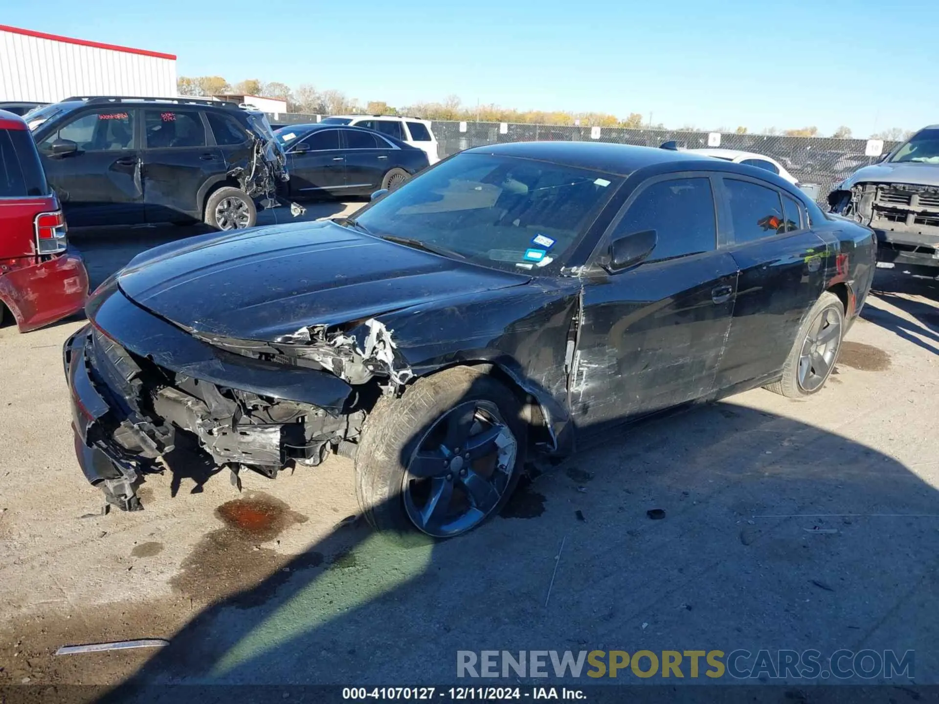 2 fotografías del automóvil dañado 2C3CDXBG5PH609759 DODGE CHARGER 2023