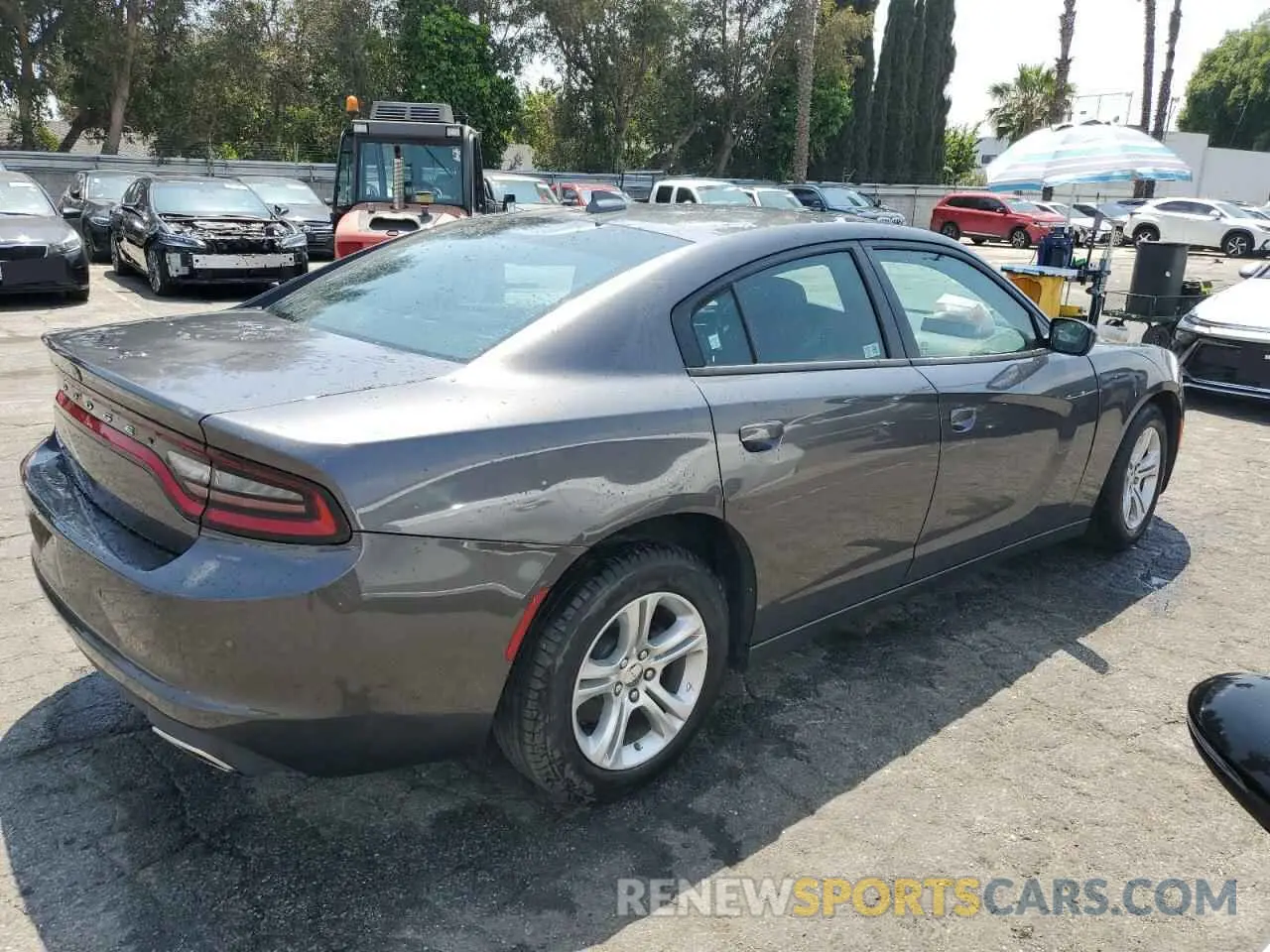 3 fotografías del automóvil dañado 2C3CDXBG5PH690956 DODGE CHARGER 2023