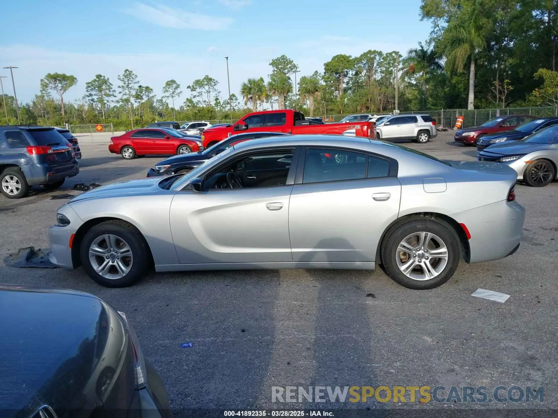 14 fotografías del automóvil dañado 2C3CDXBG6PH564153 DODGE CHARGER 2023