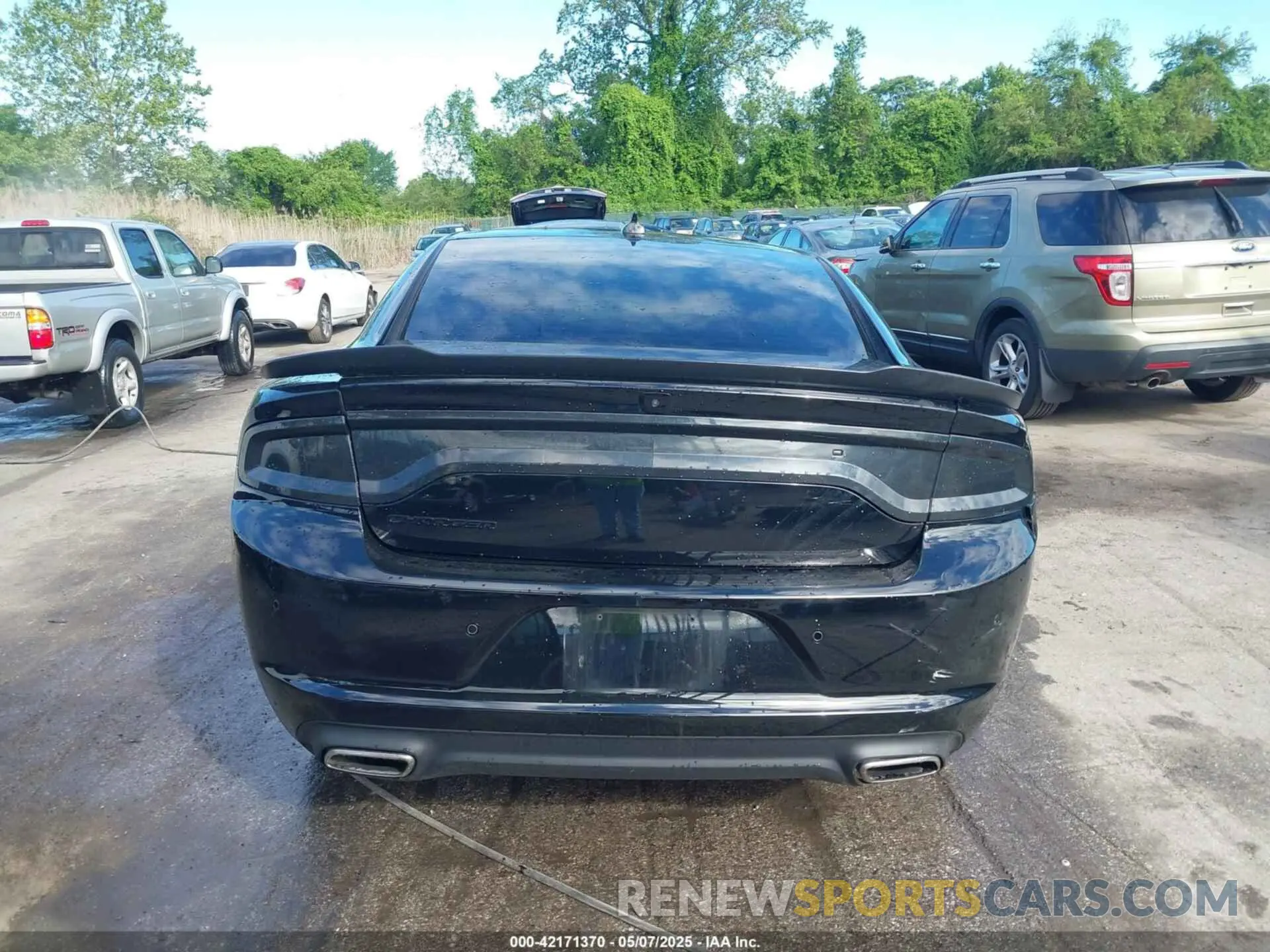 16 fotografías del automóvil dañado 2C3CDXBG6PH598948 DODGE CHARGER 2023